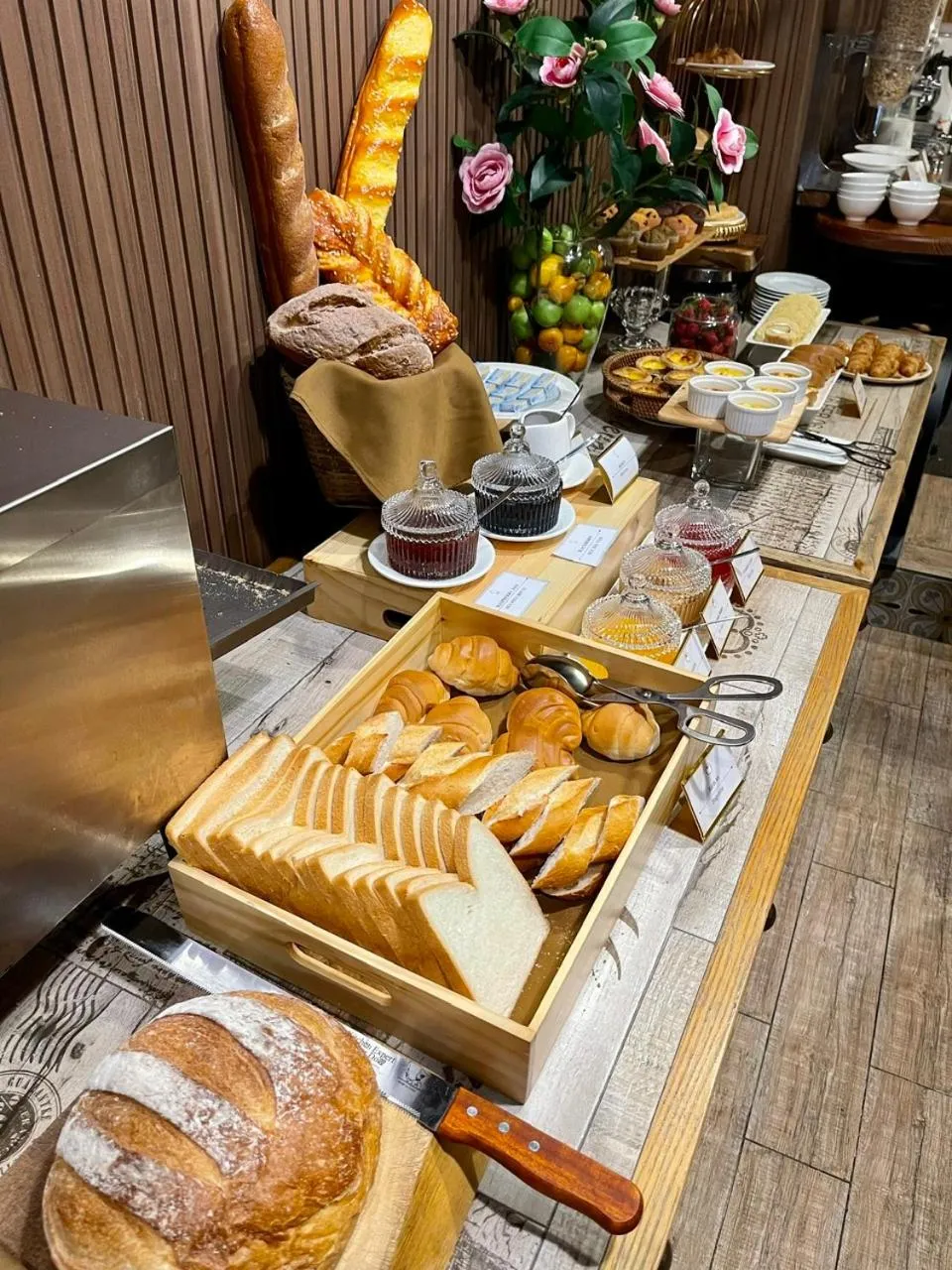 Buffet breakfast in Nesta Hotel Saigon