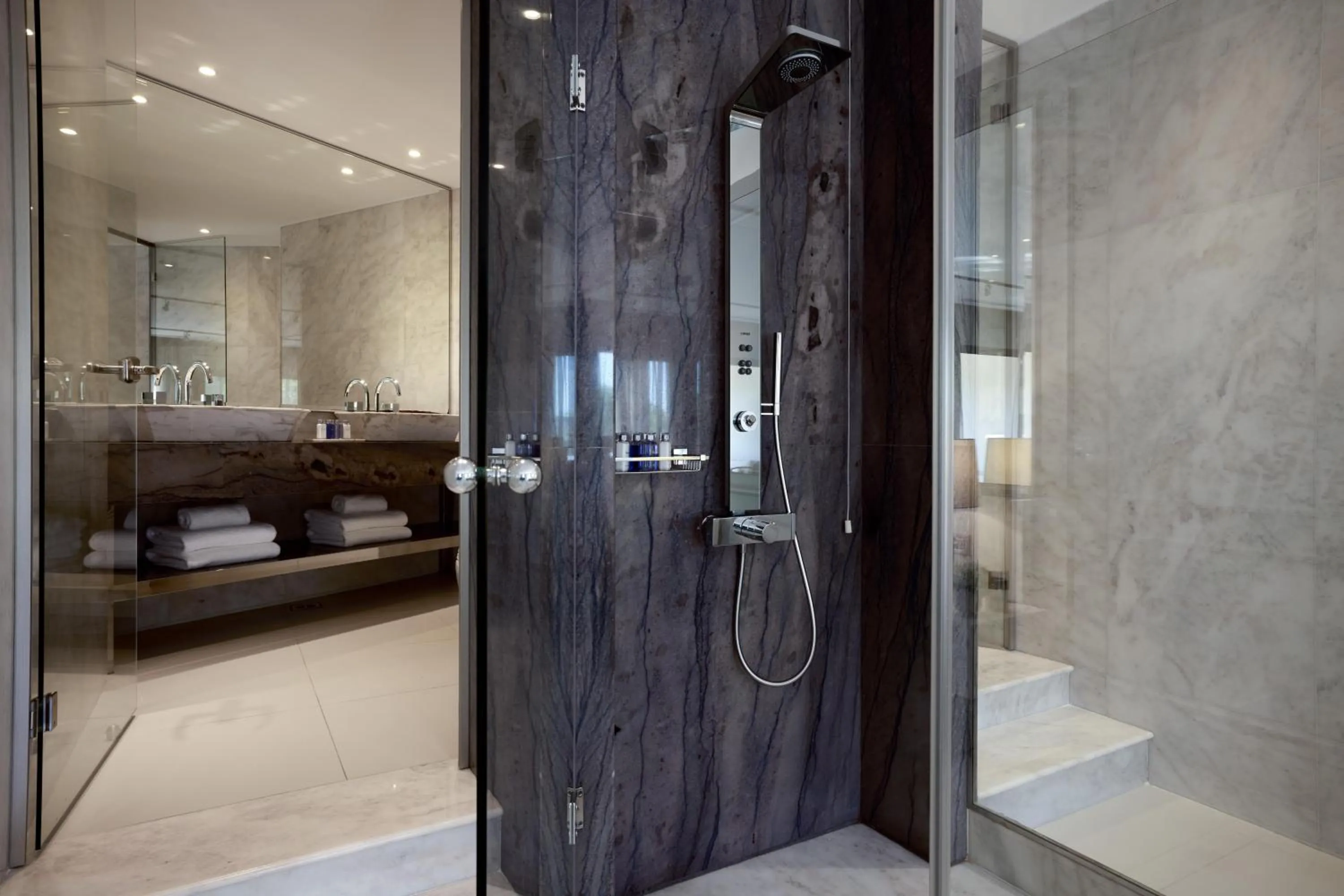 Shower in Pomegranate Wellness Spa Hotel