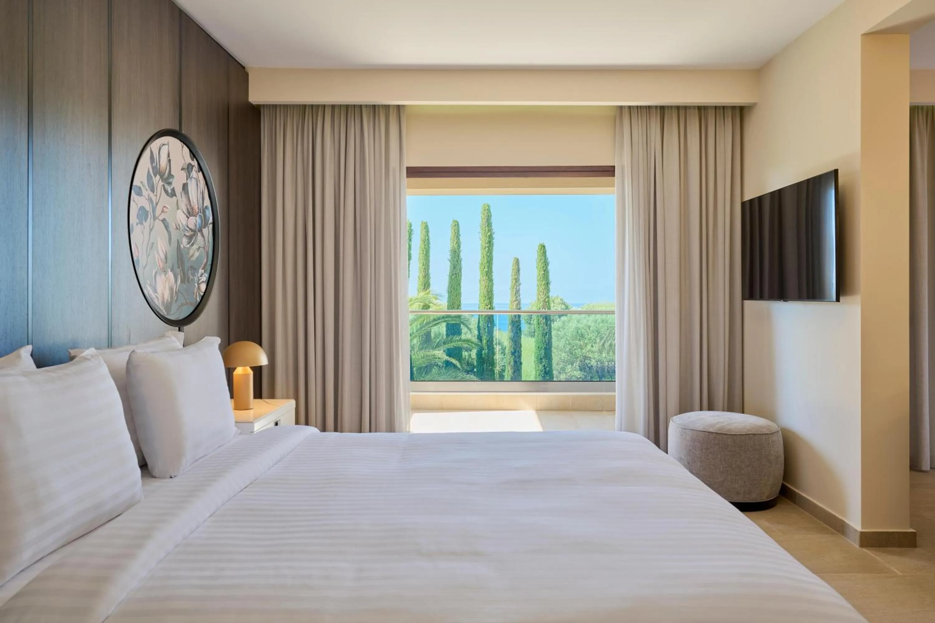 Bed in Pomegranate Wellness Spa Hotel