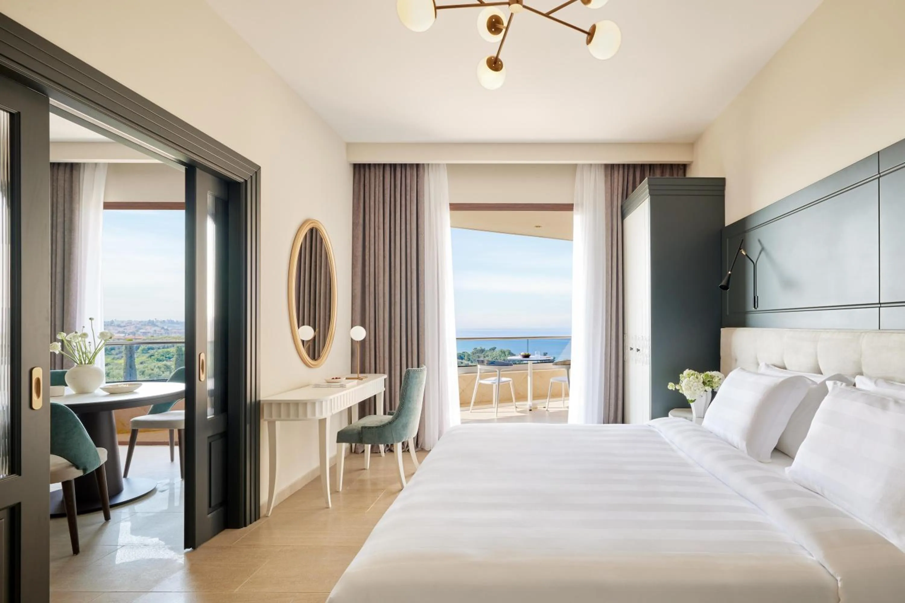 TV and multimedia, Bed in Pomegranate Wellness Spa Hotel