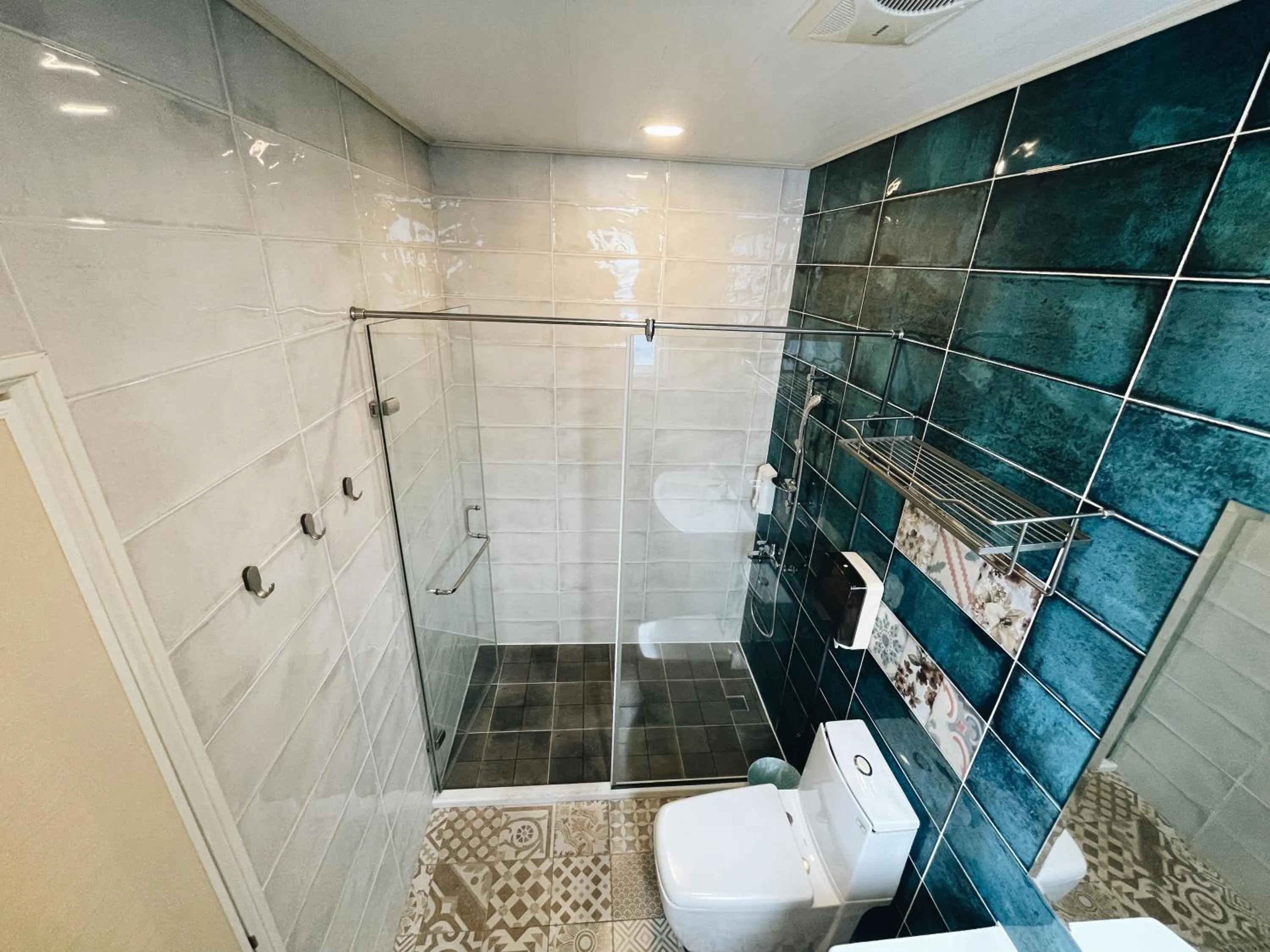 Bathroom in Xiaoliuqiu Loju Castle Inn