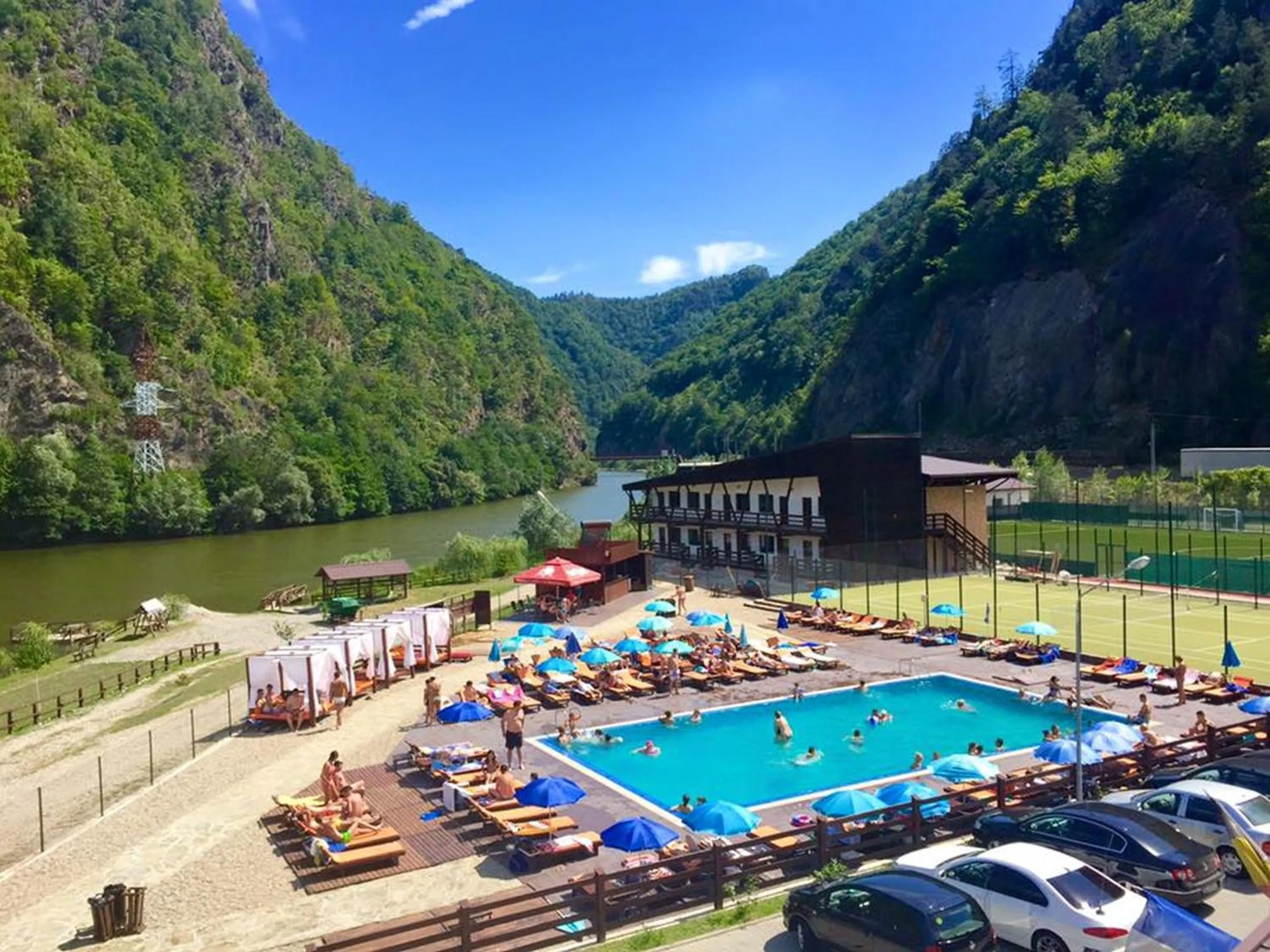 Bird's eye view in Hotel Class