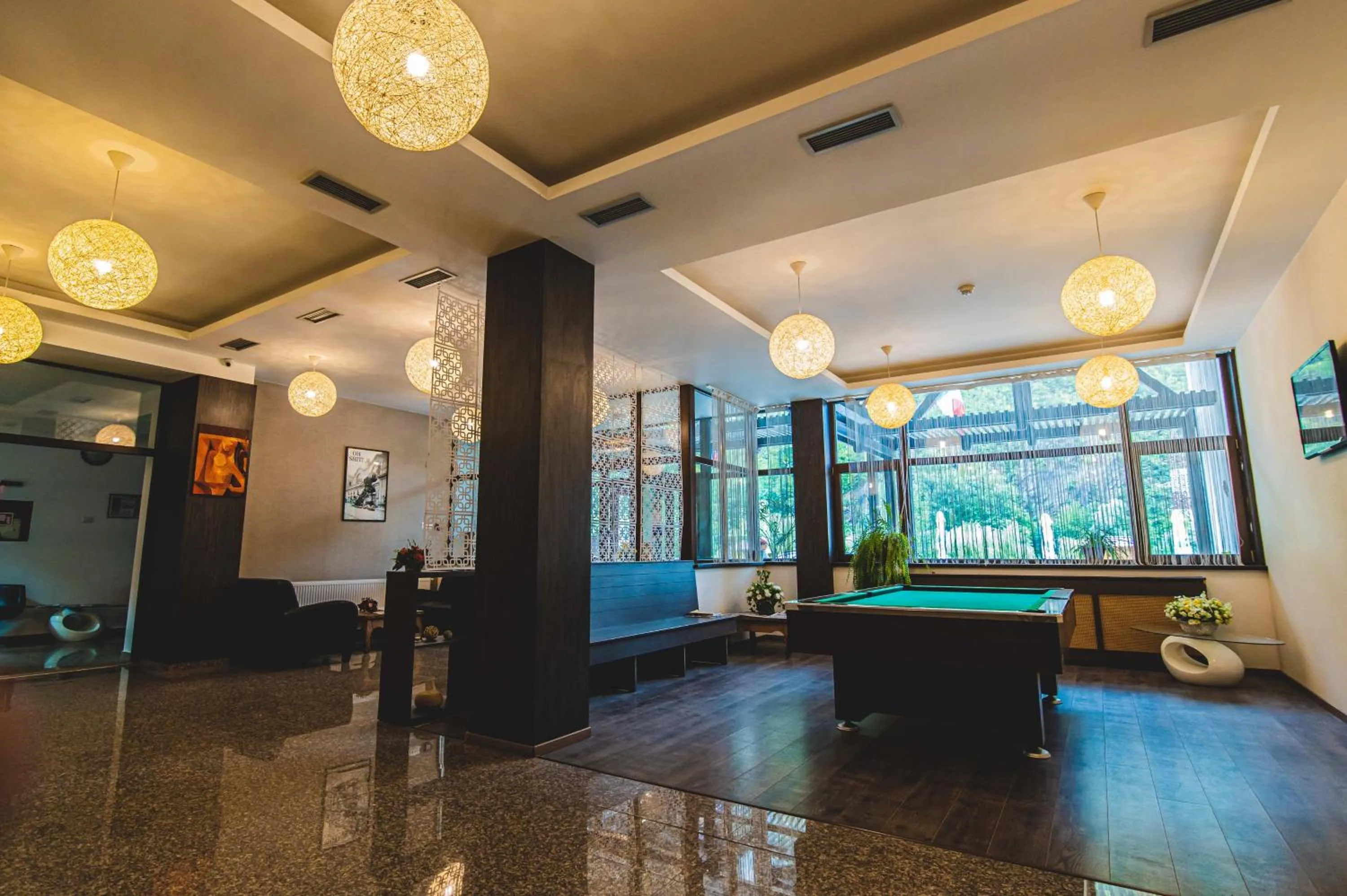 Billiard in Hotel Class