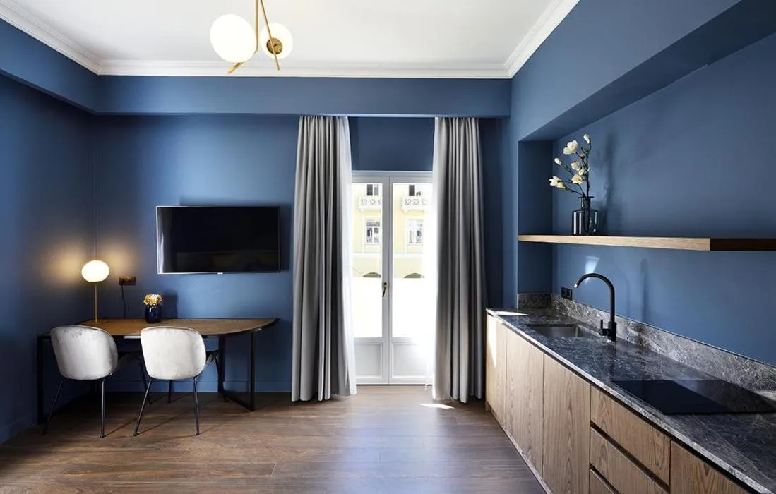 TV and multimedia in Roomore Apartments