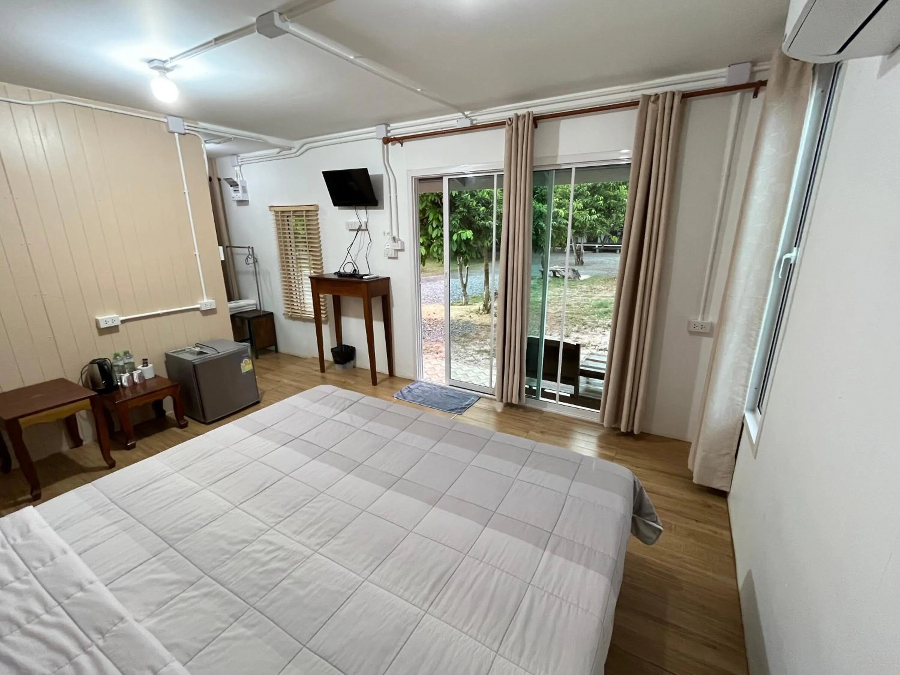 Bed in Sangkaset Resort