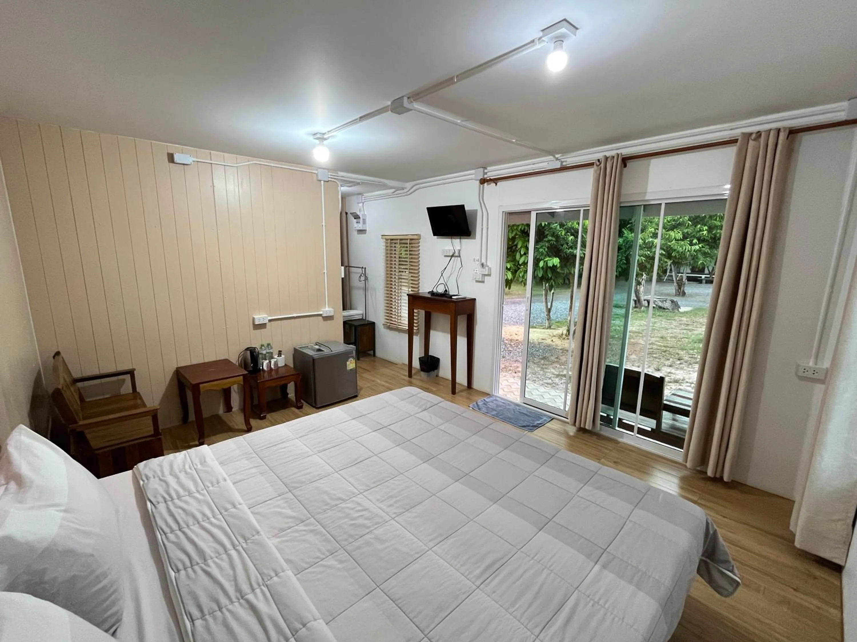 Bed in Sangkaset Resort