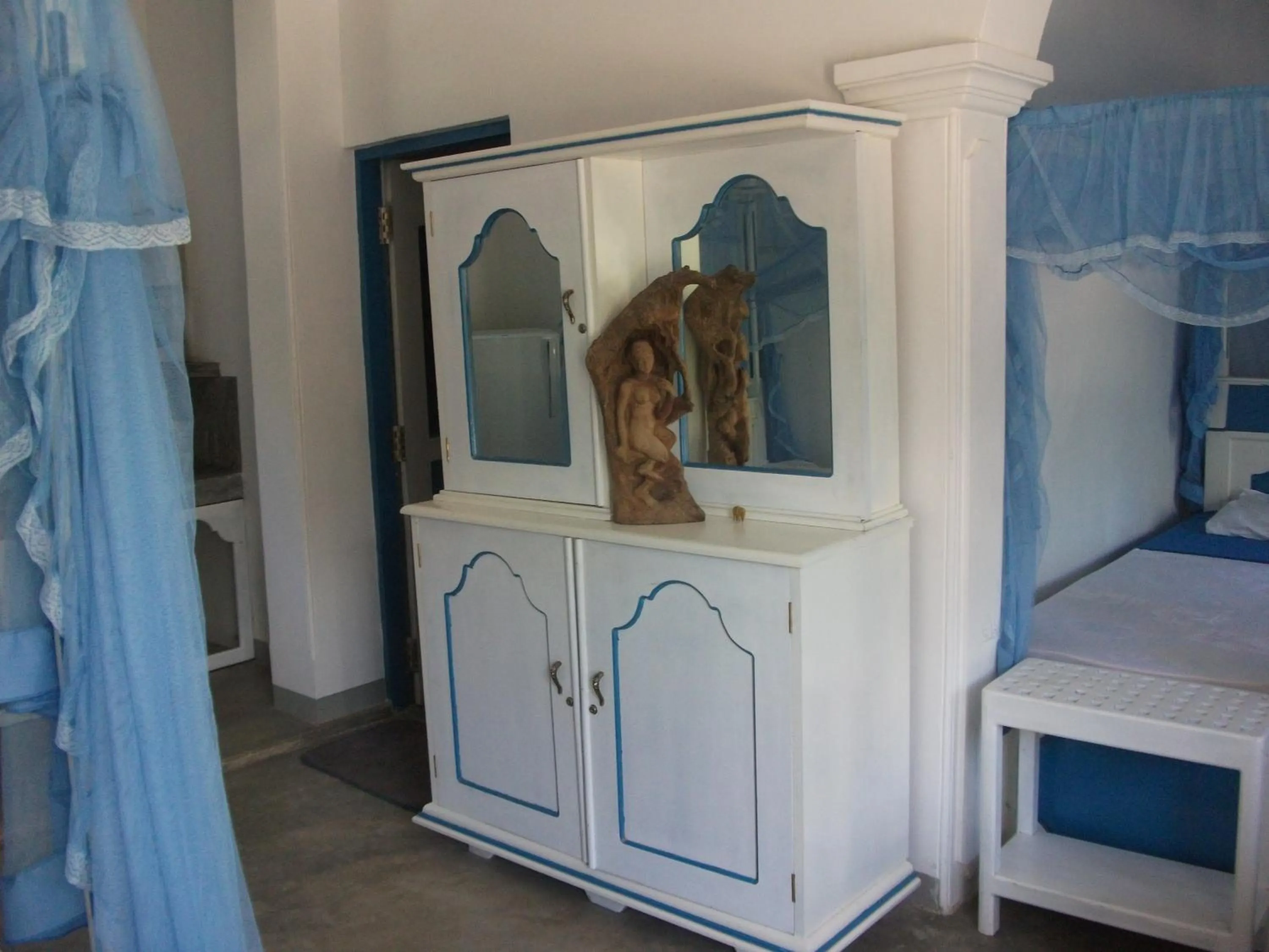 Other, Bed in Zimmer Rest