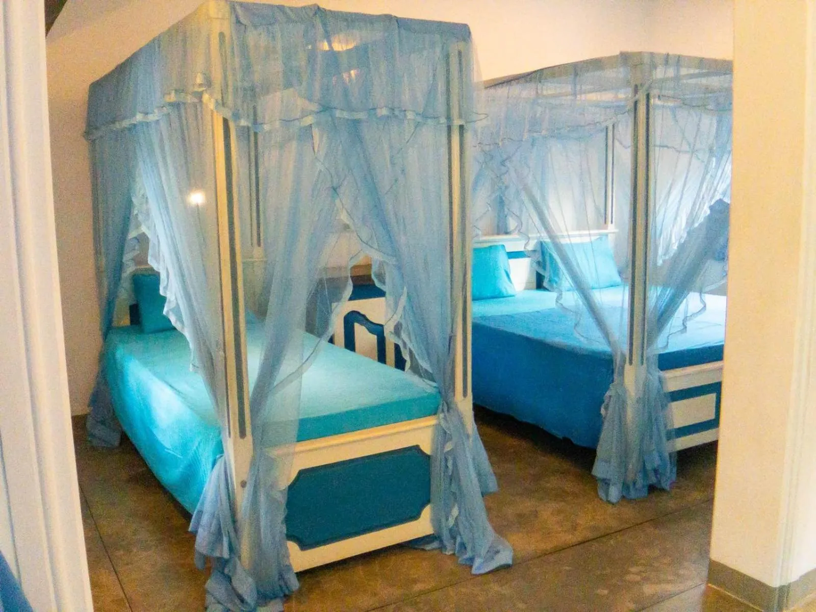 Photo of the whole room, Bed in Zimmer Rest