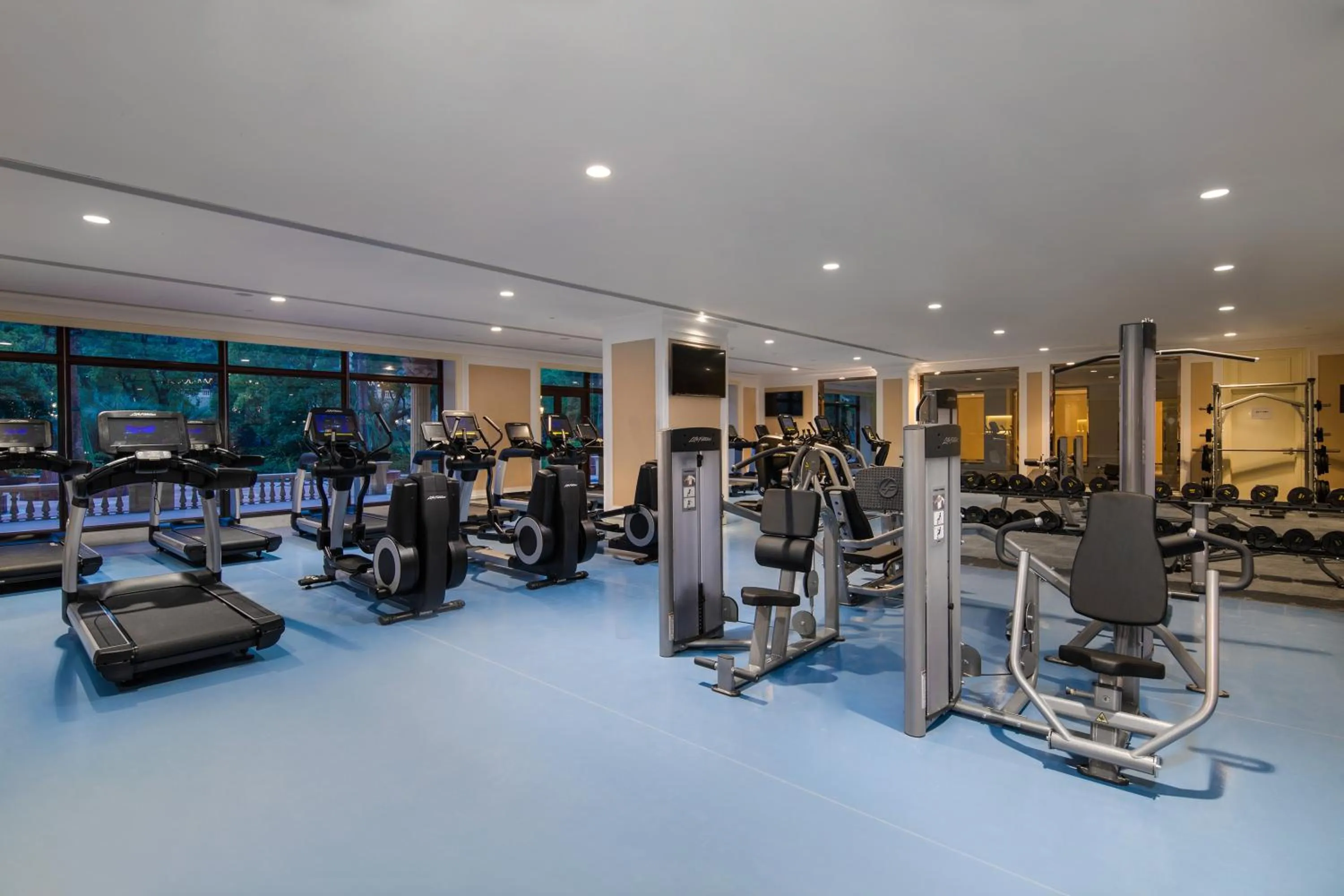 Fitness centre/facilities in Radisson Blu Forest Manor Shanghai Hongqiao - Near NECC