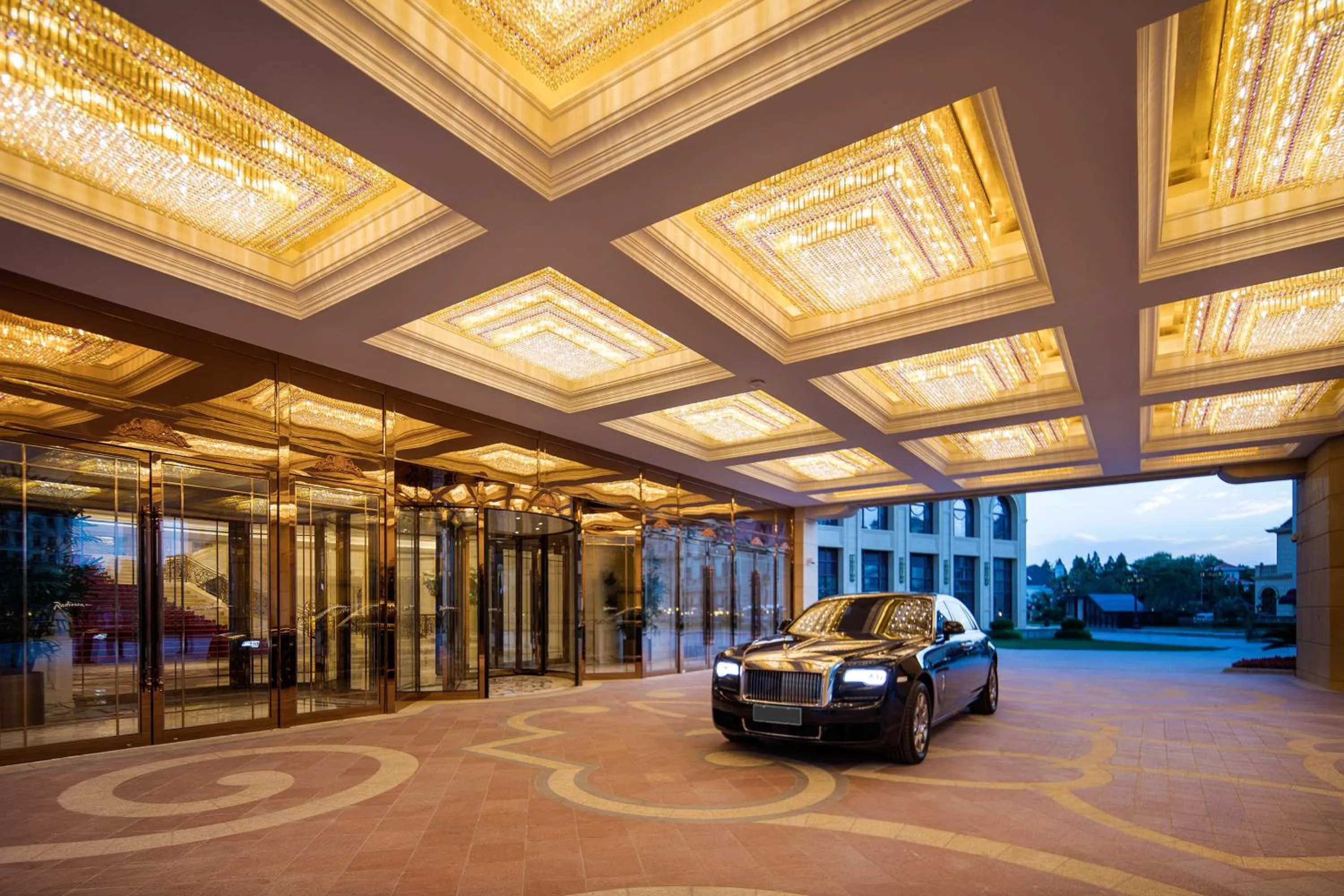 Facade/entrance in Radisson Blu Forest Manor Shanghai Hongqiao - Near NECC