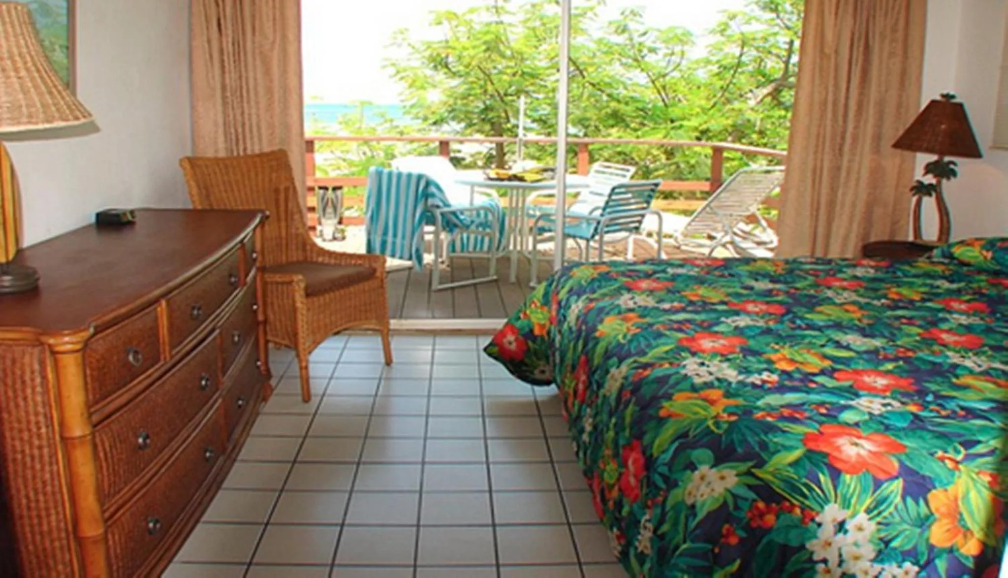 Balcony/Terrace, Bed in Aruba Beach Villas