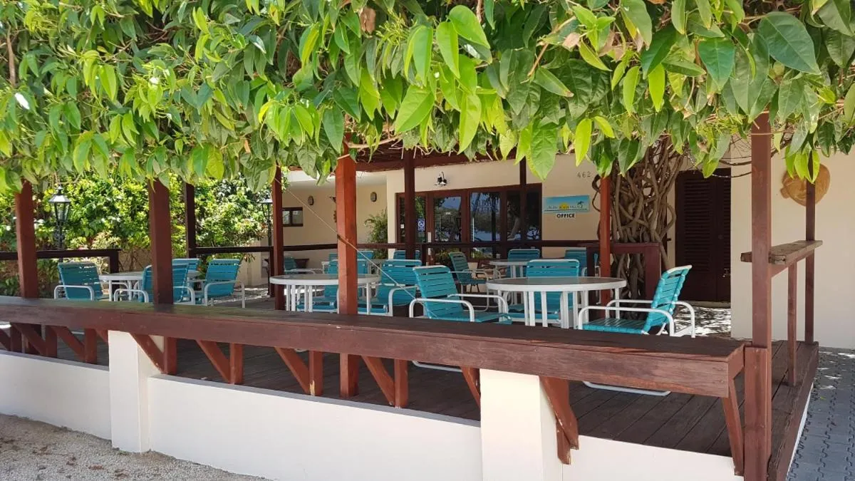 Area and facilities in Aruba Beach Villas