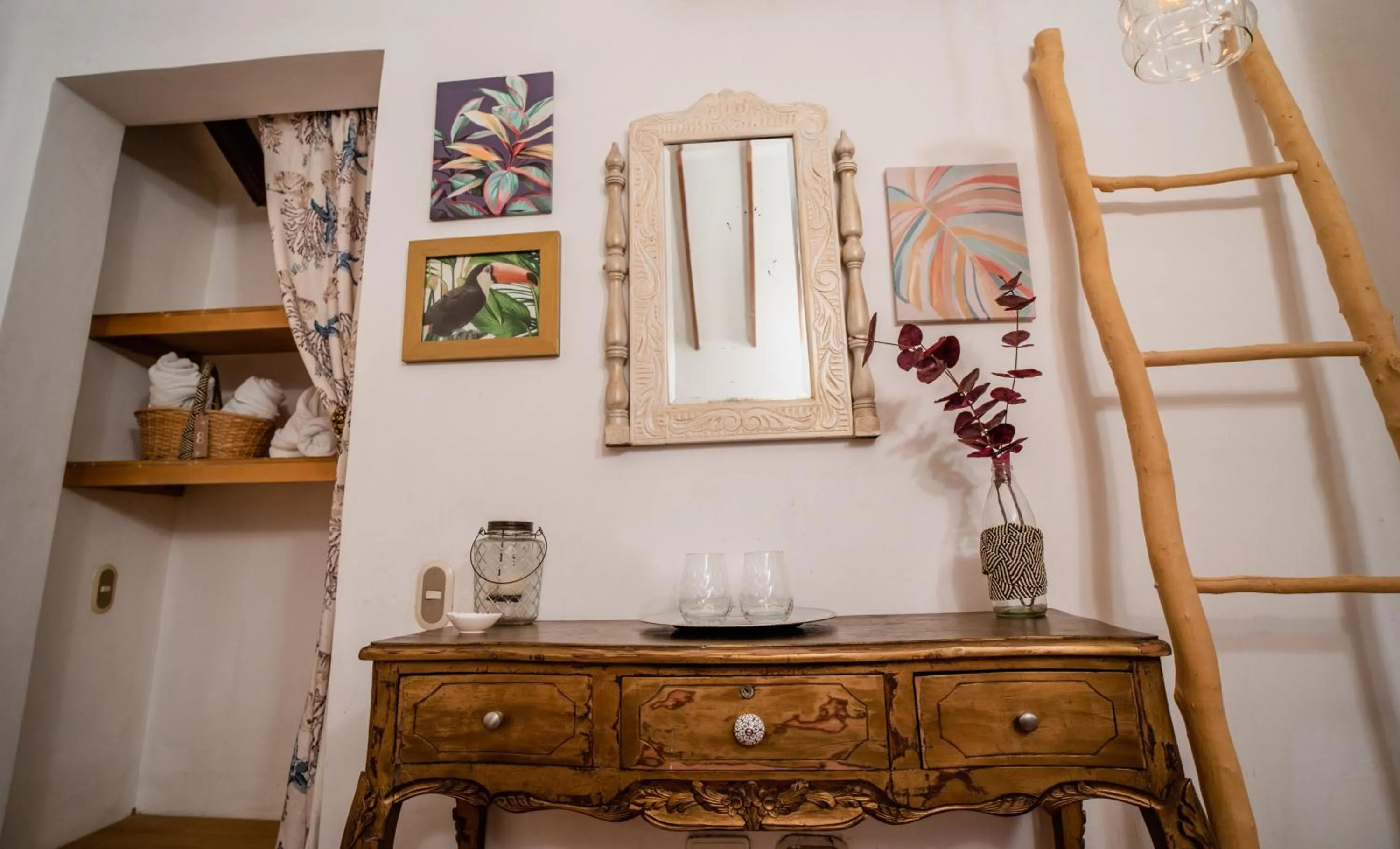 Decorative detail in Hotel Boutique Al Alma