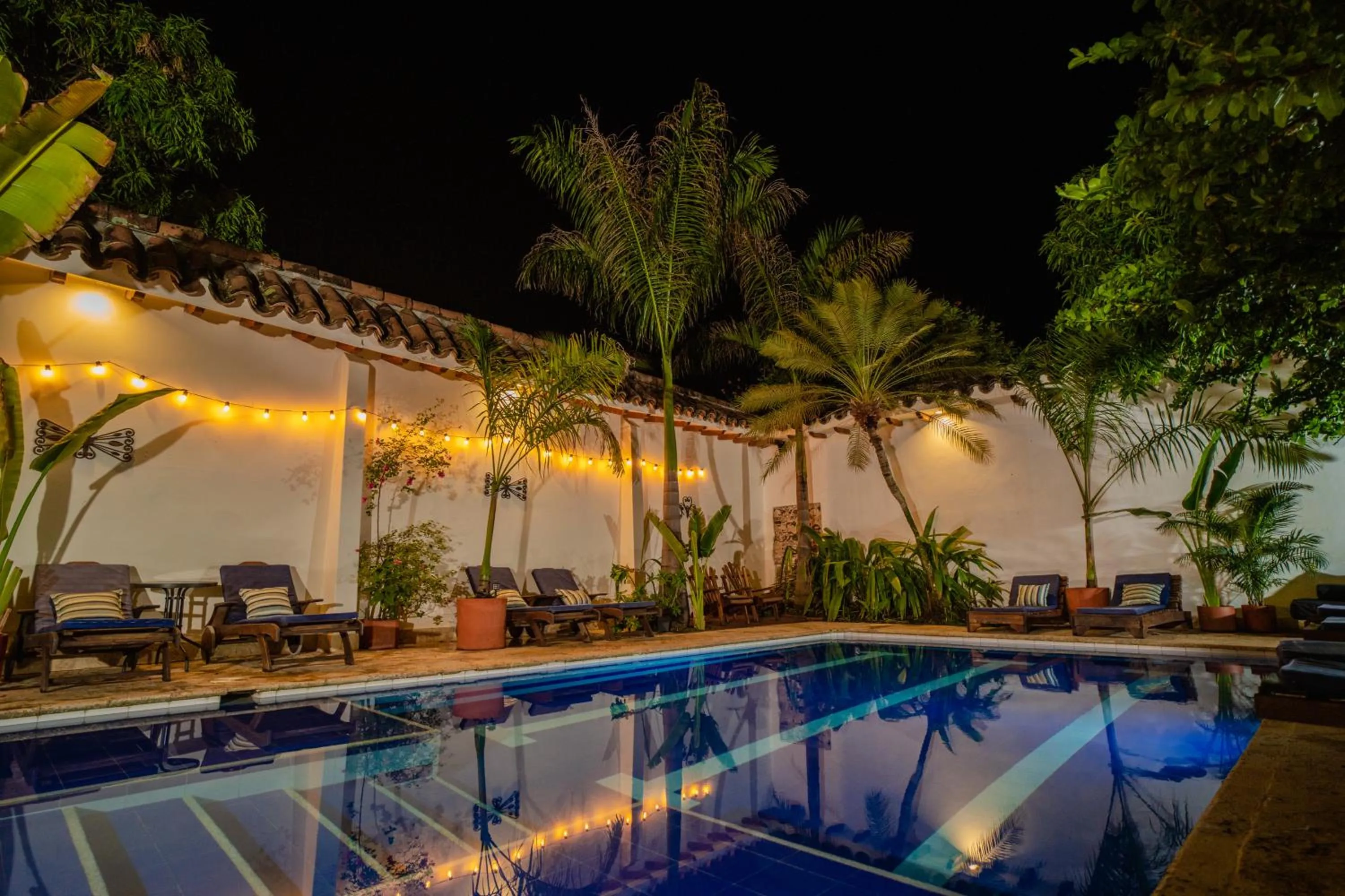 Night in Hotel Boutique Al Alma