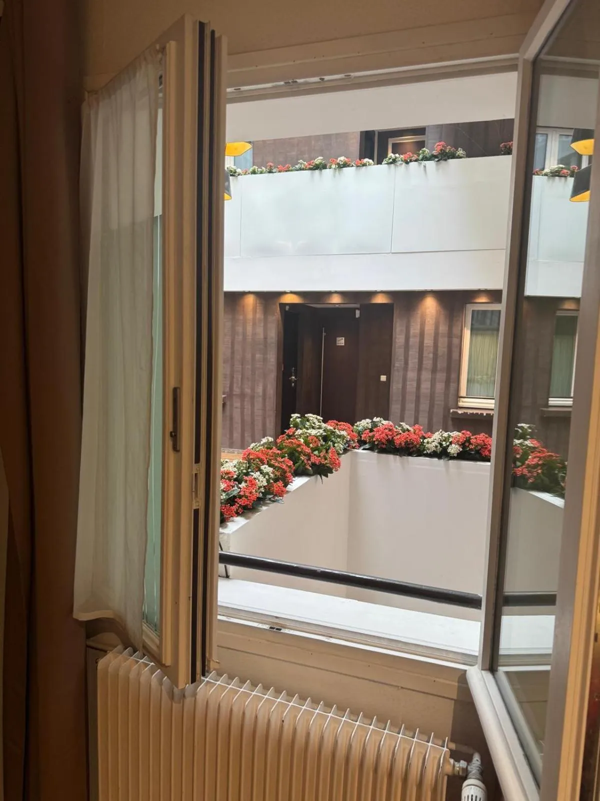 Inner courtyard view in Hotel Aida Marais