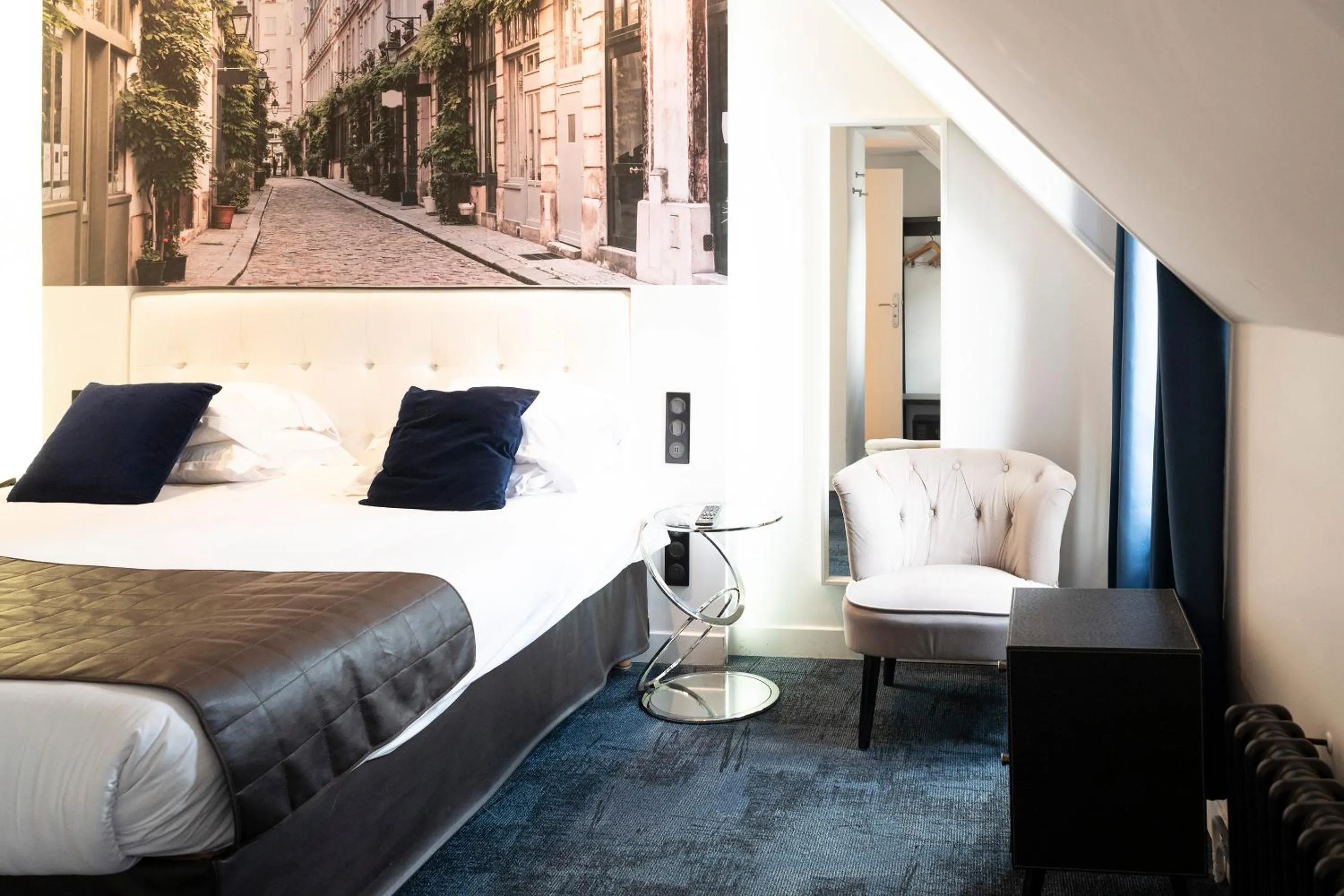 Decorative detail, Bed in Hotel Aida Marais