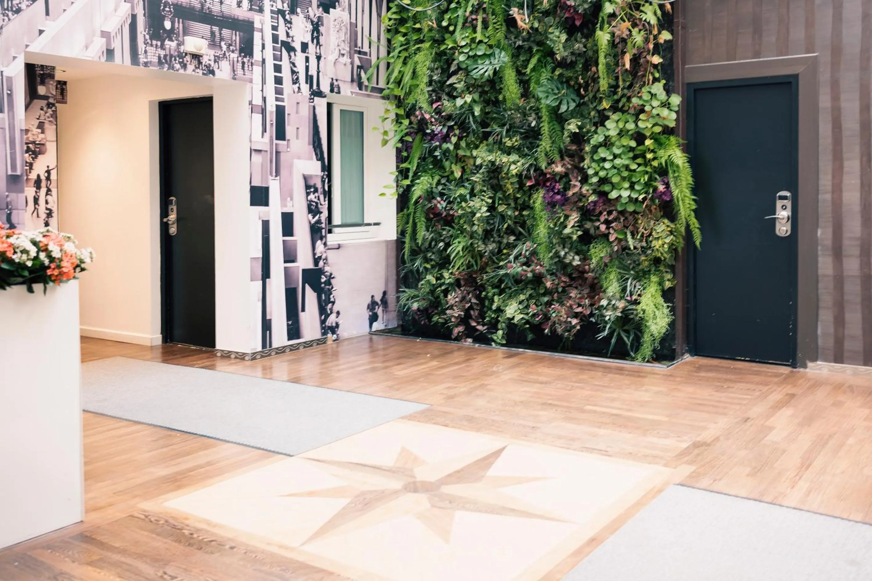 Decorative detail in Hotel Aida Marais