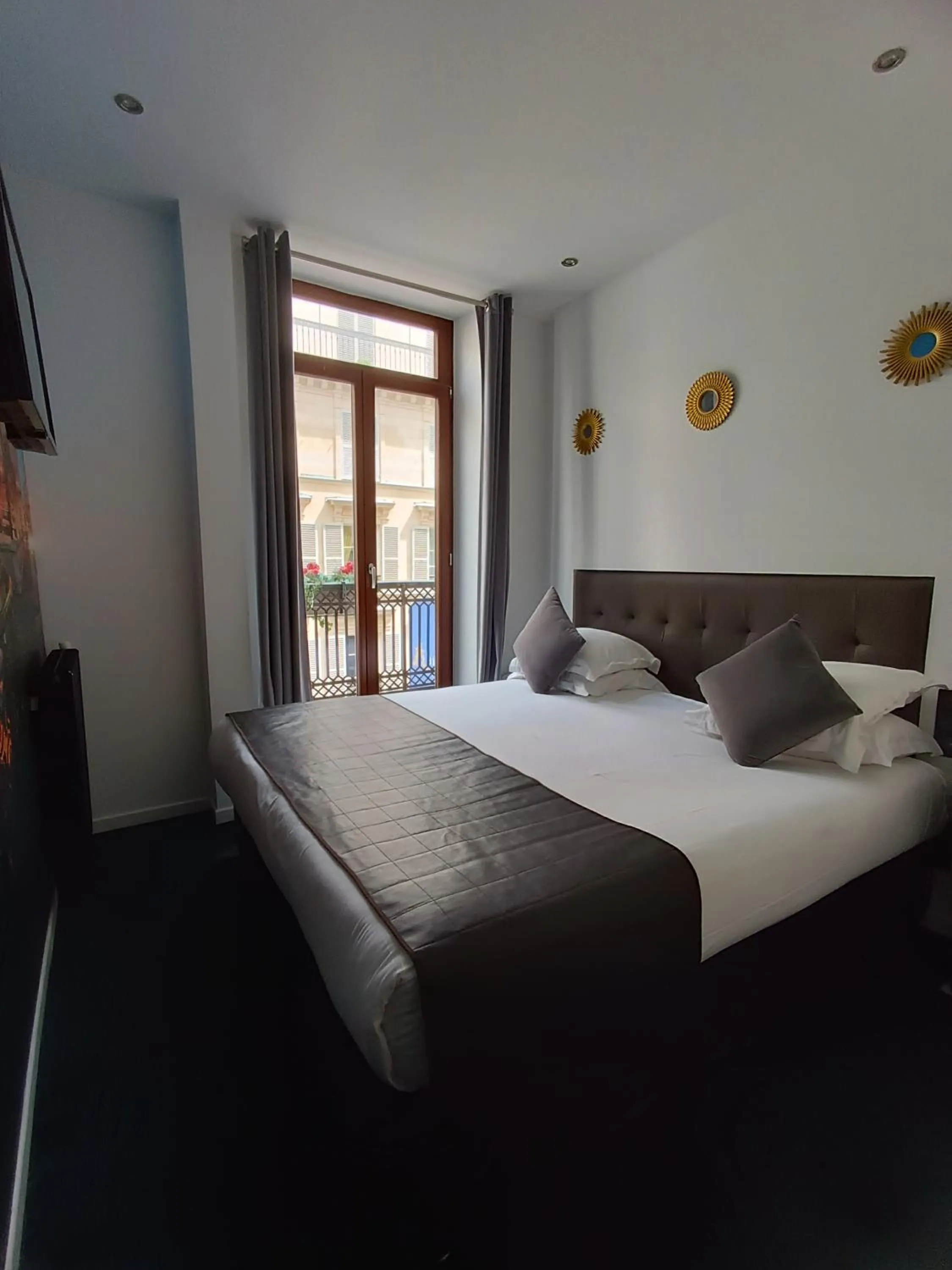 Bed in Hotel Aida Marais