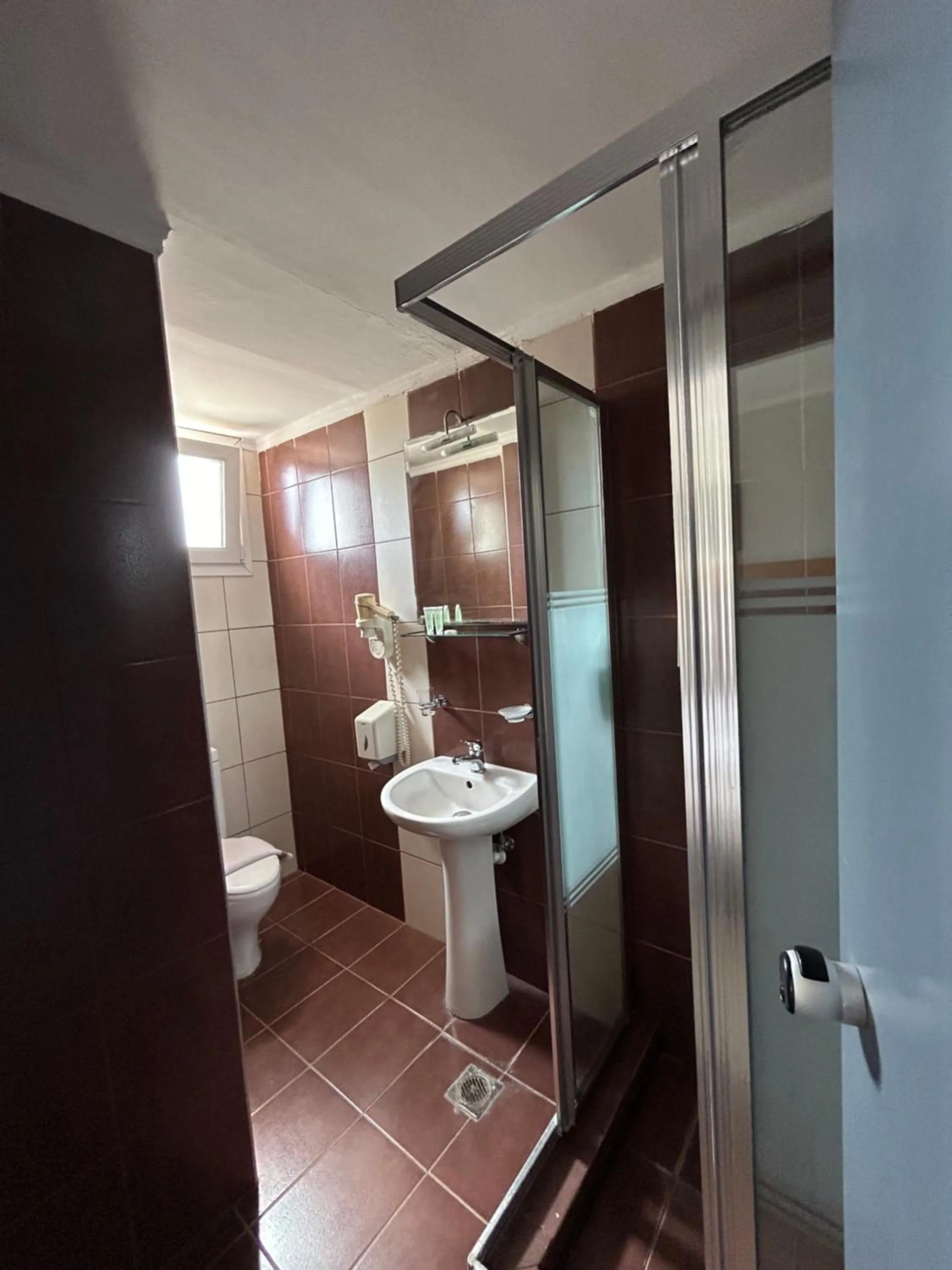 Bathroom in Perea Hotel