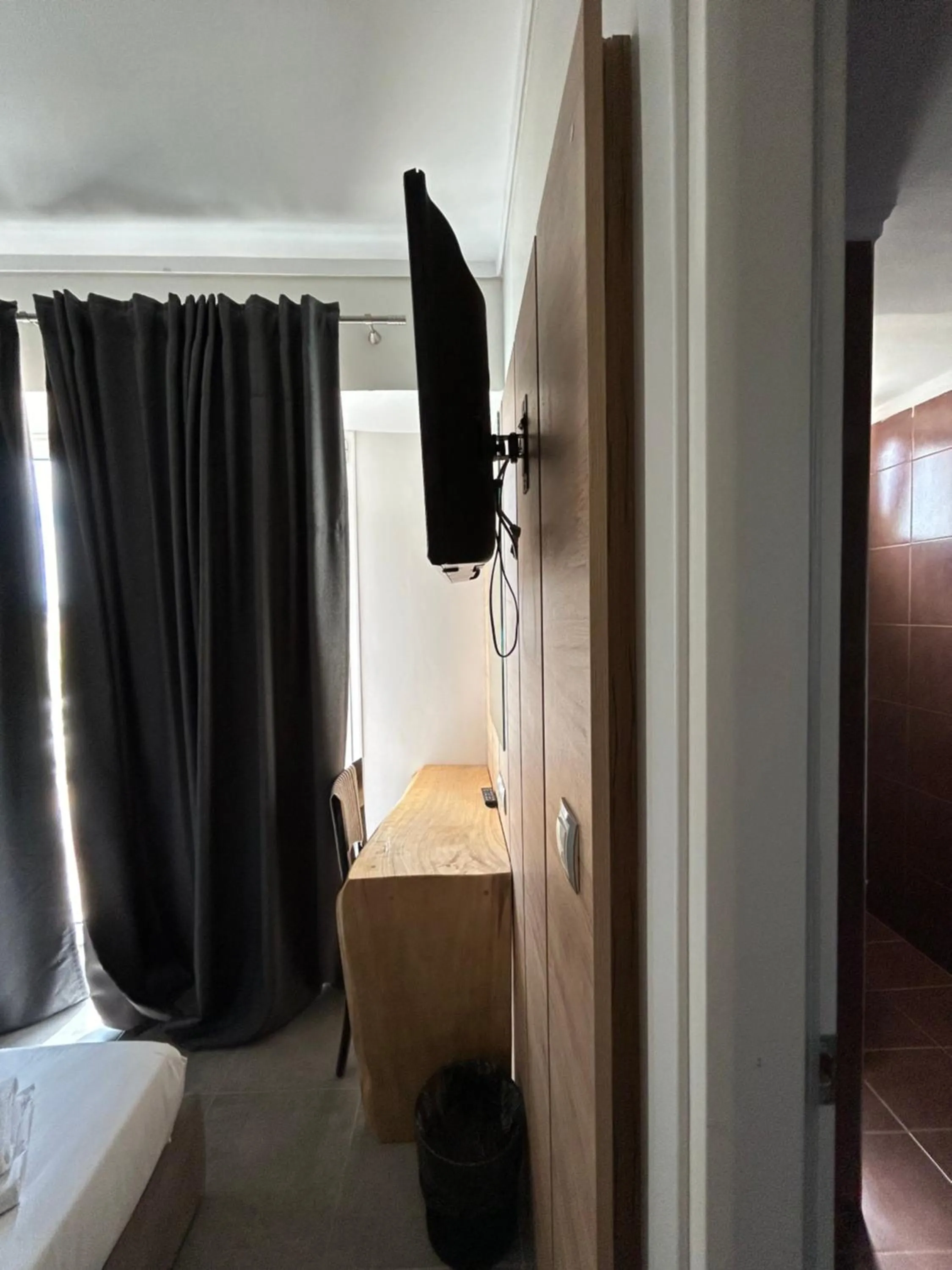 TV and multimedia, Bed in Perea Hotel