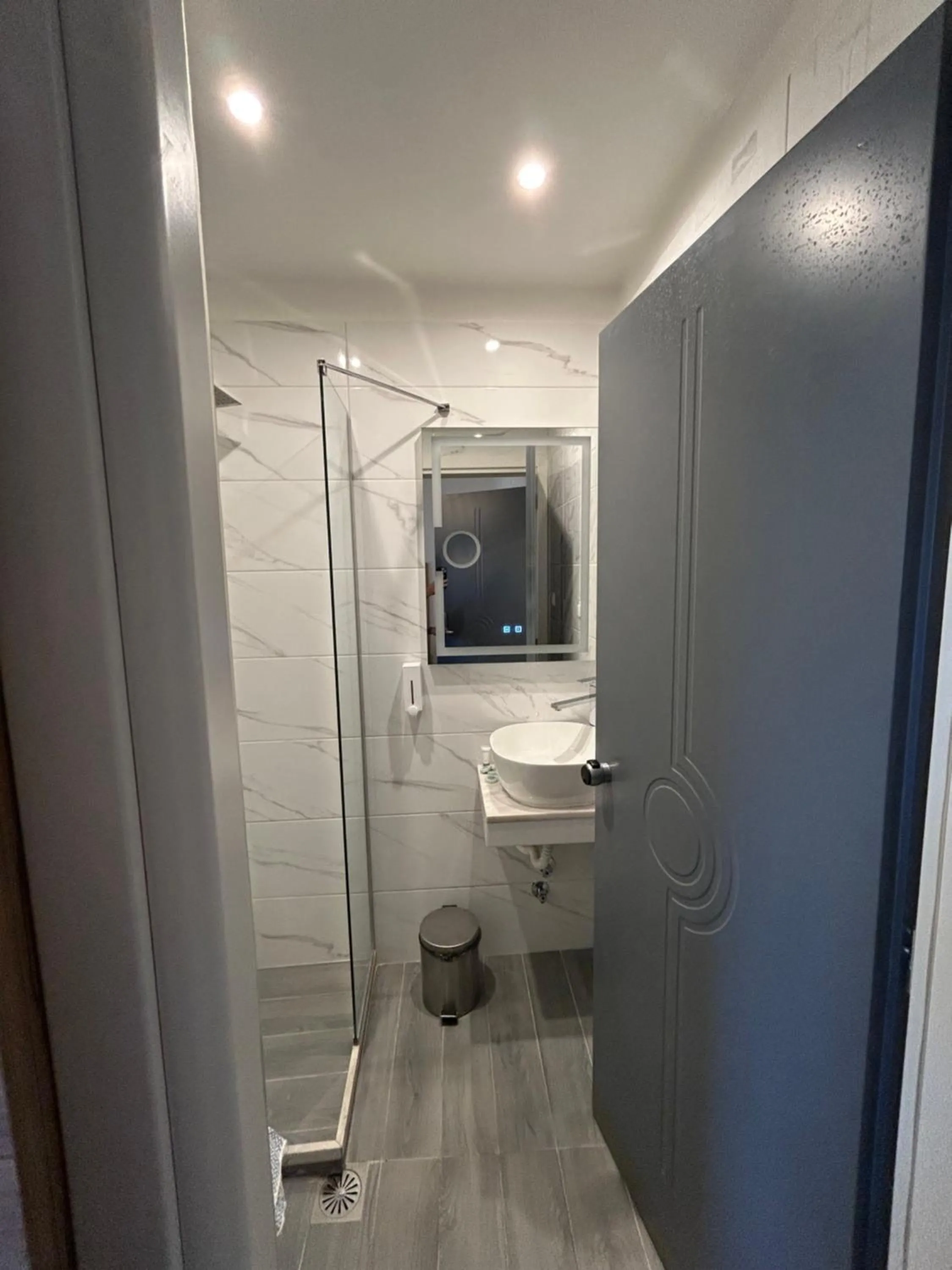 Bathroom in Perea Hotel