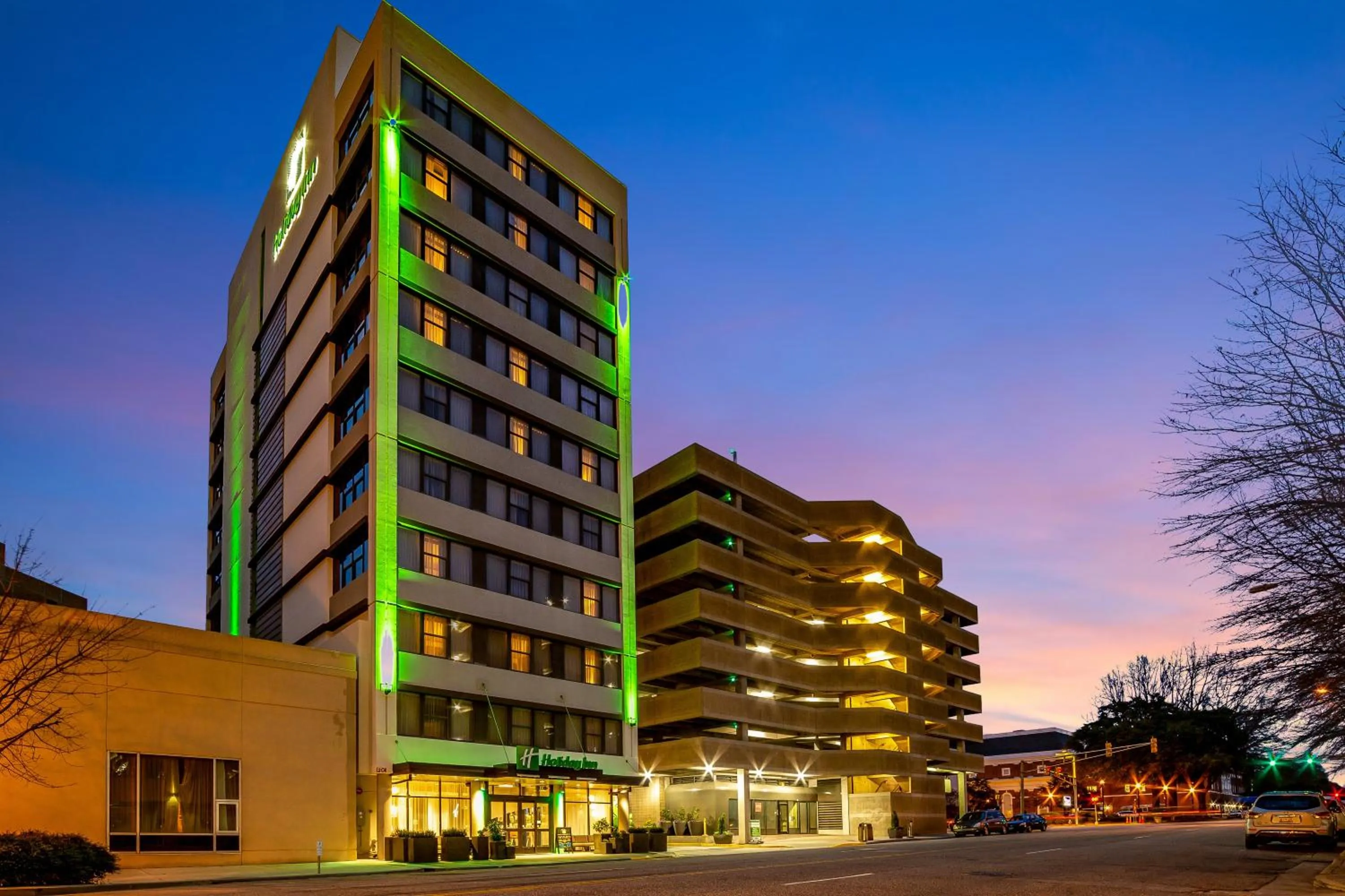 Property building in Holiday Inn Columbia - Downtown by IHG