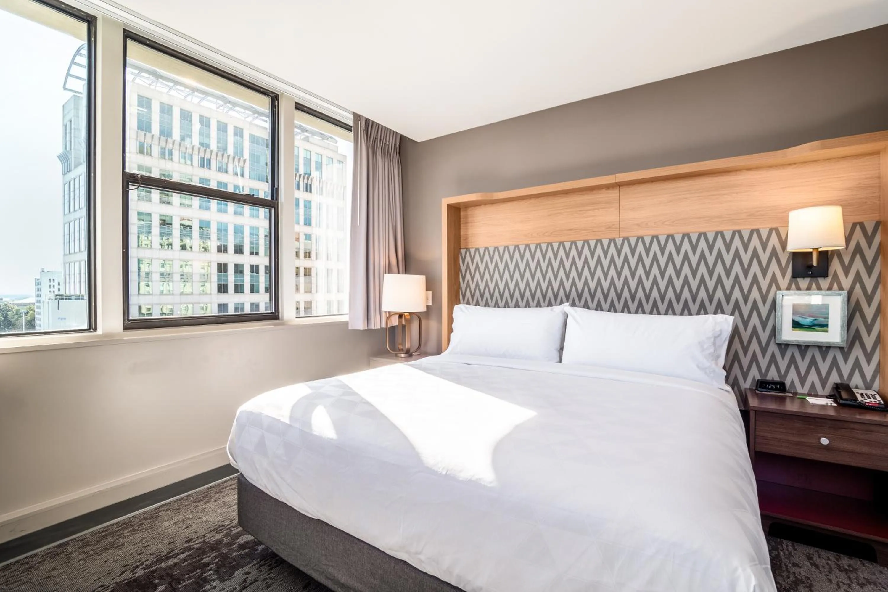 Bed in Holiday Inn Columbia - Downtown by IHG