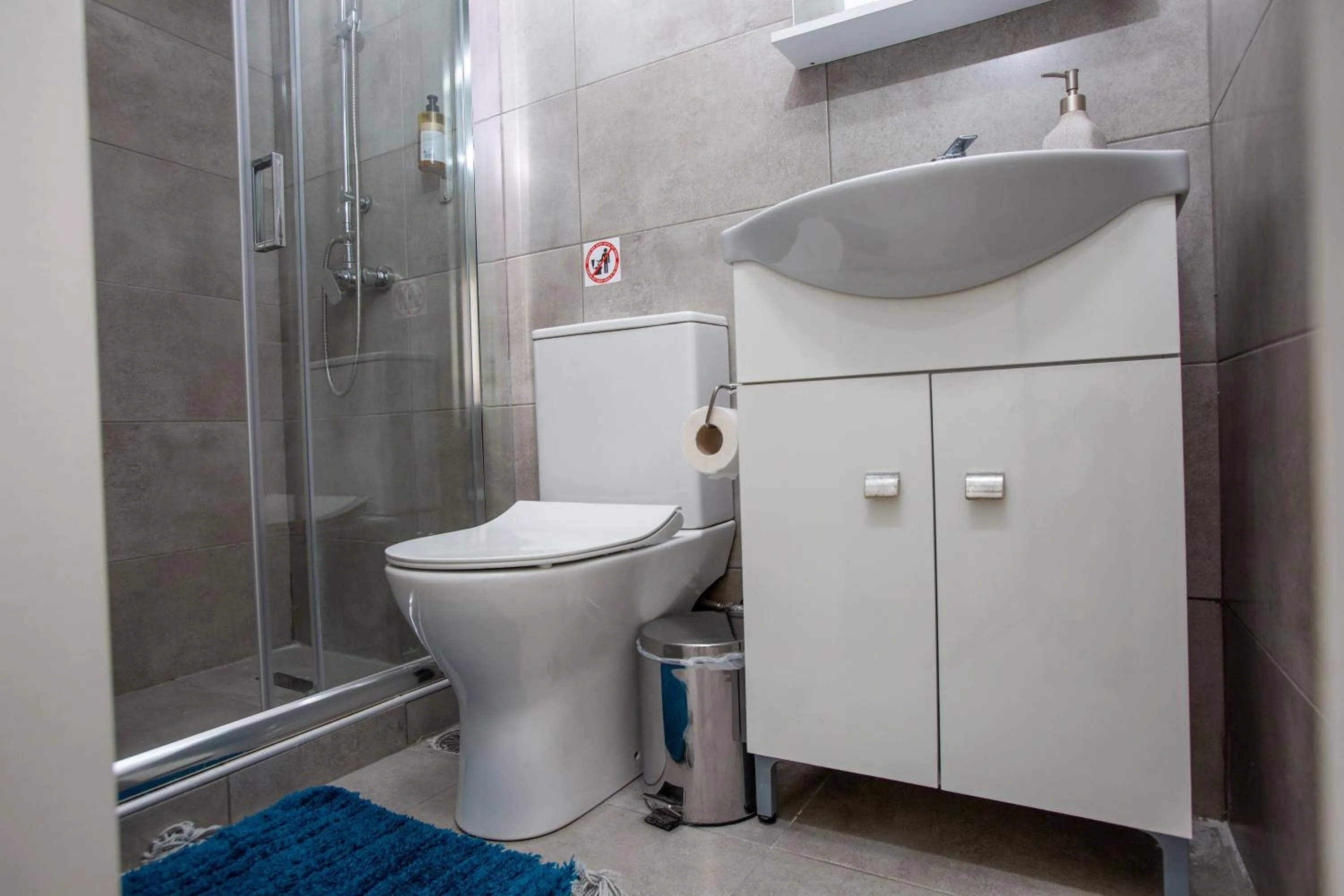 Bathroom in Raise Boutique Rooms in the Center of Athens