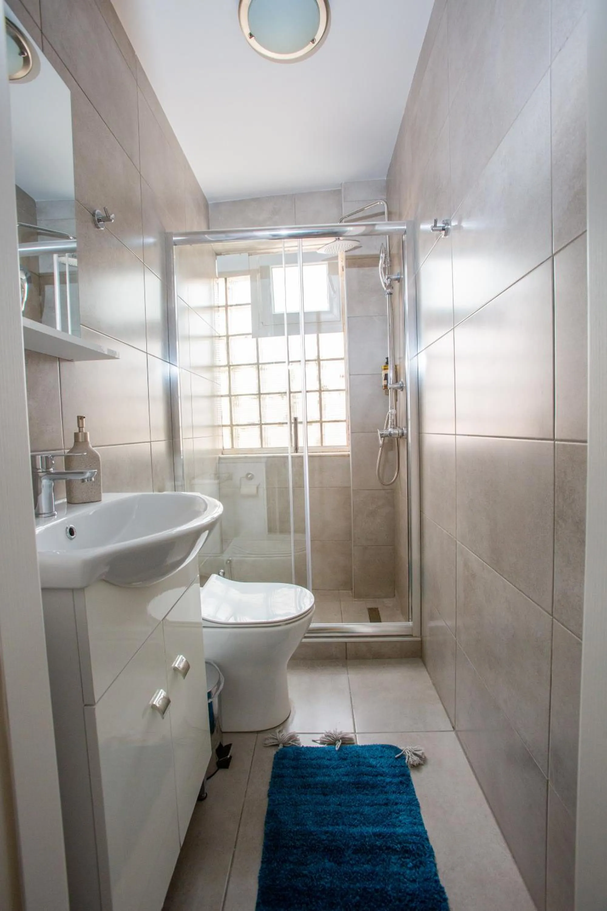 Bathroom in Raise Boutique Rooms in the Center of Athens