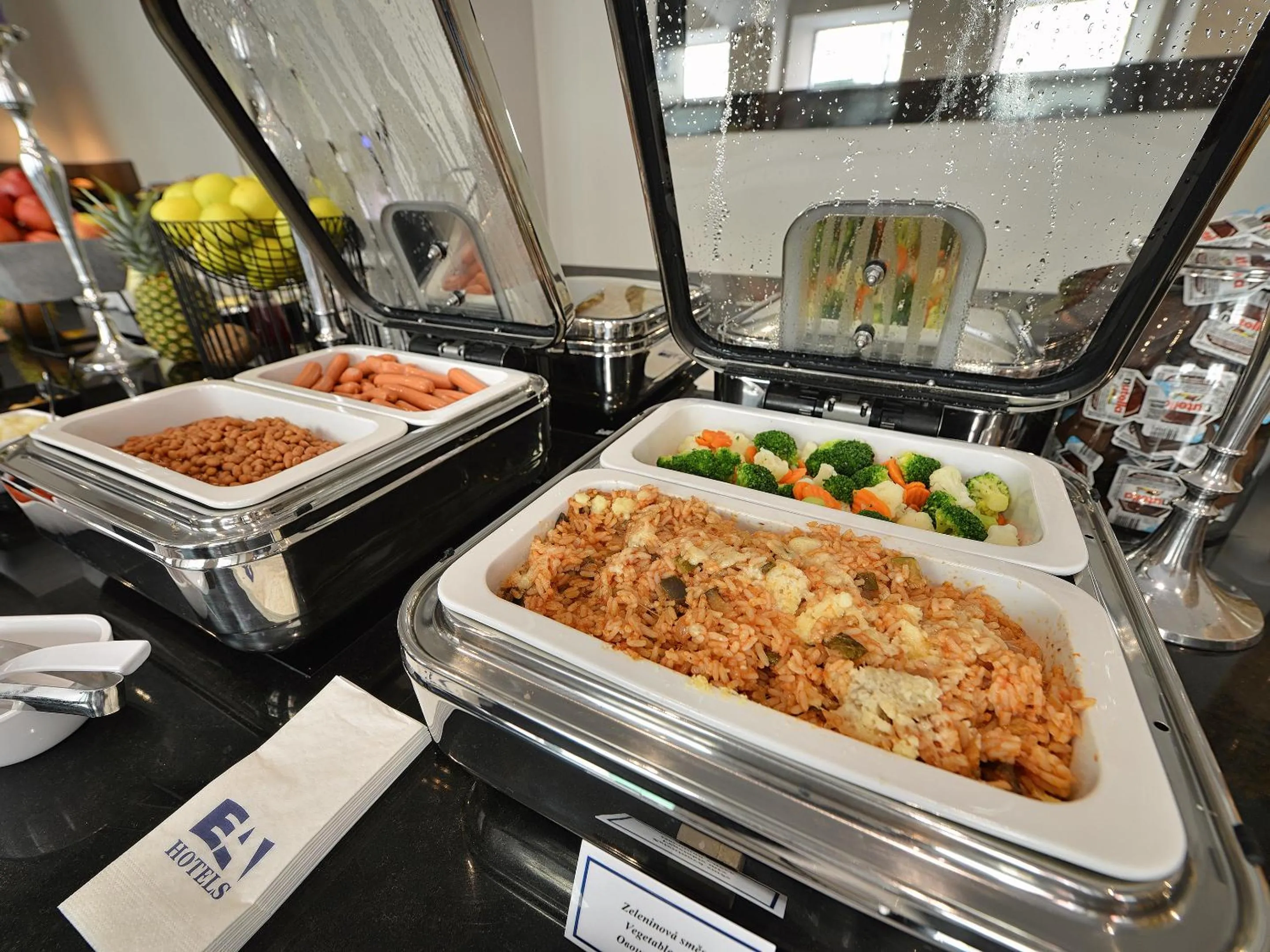 Buffet breakfast in EA Hotel New Town