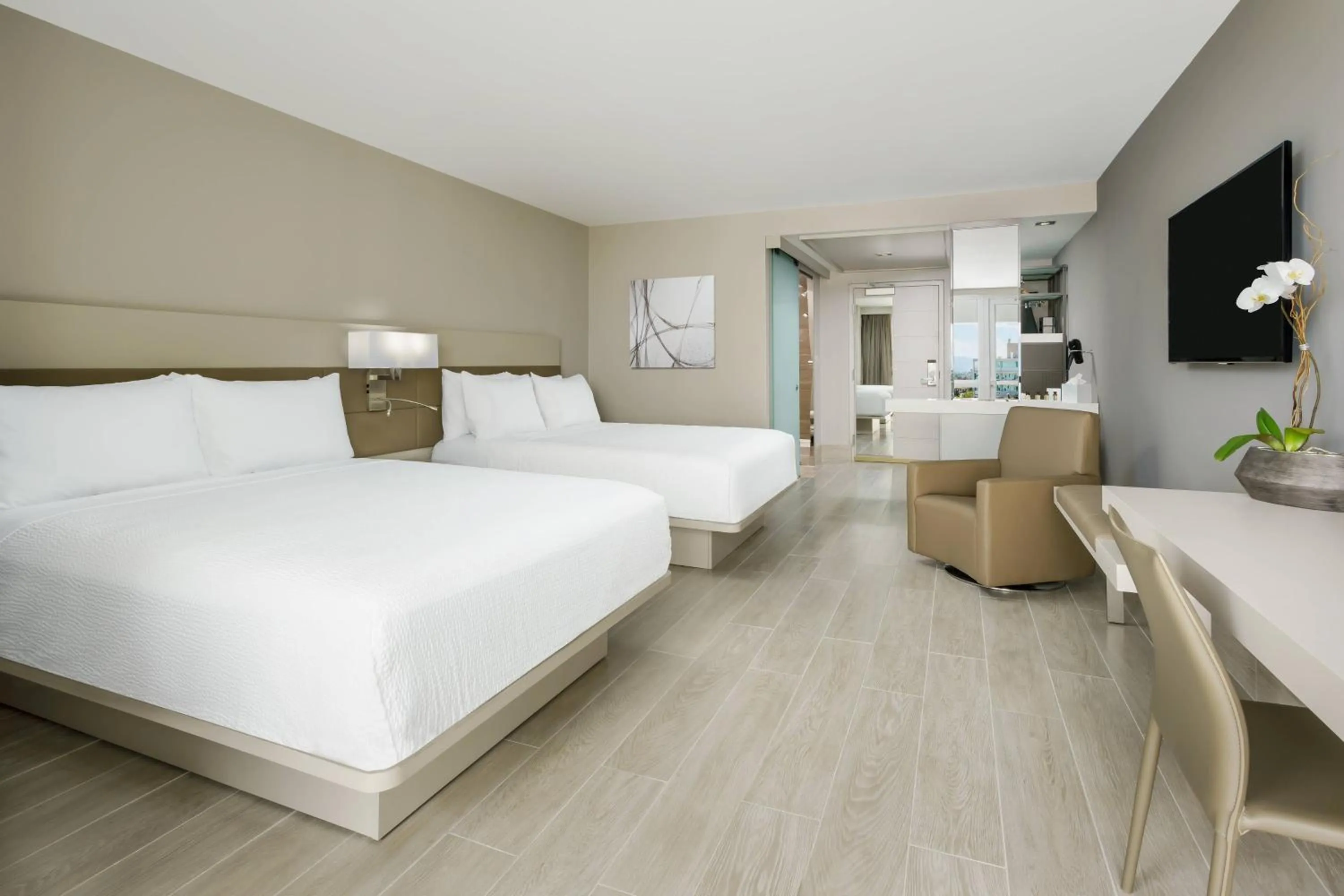 Photo of the whole room, Bed in AC Hotel by Marriott San Juan Condado