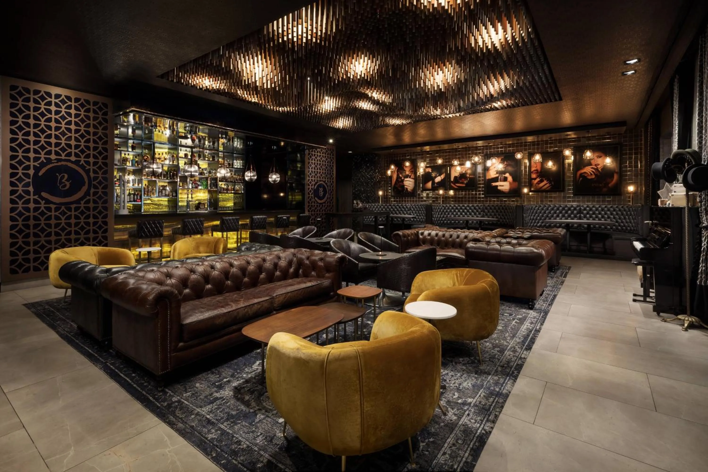 Lounge or bar in AC Hotel by Marriott San Juan Condado