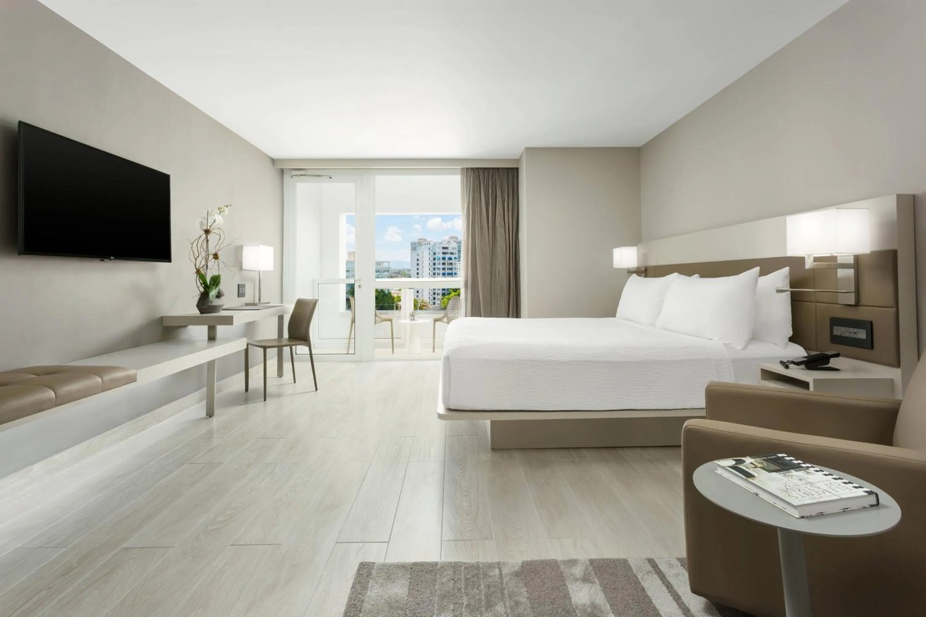 Photo of the whole room, Bed in AC Hotel by Marriott San Juan Condado