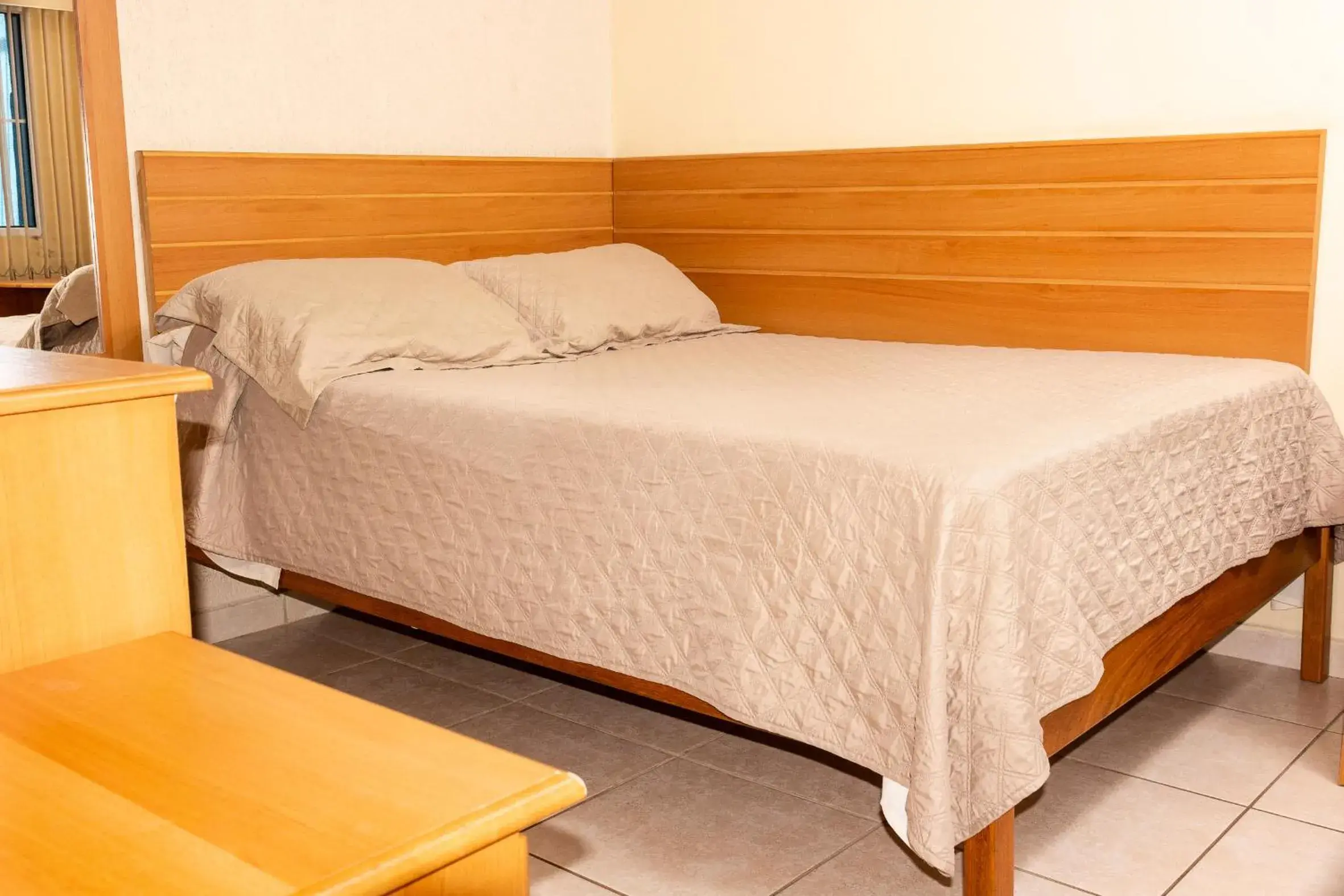Standard Double Room - single occupancy in Hotel Pousada Bonita - 150m Metrô Paraiso e 1Km do inicio Av Paulista Standard Double Room - single occupancy in Hotel Pousada Bonita - 150m Metrô Paraiso e 1Km do inicio Av Paulista