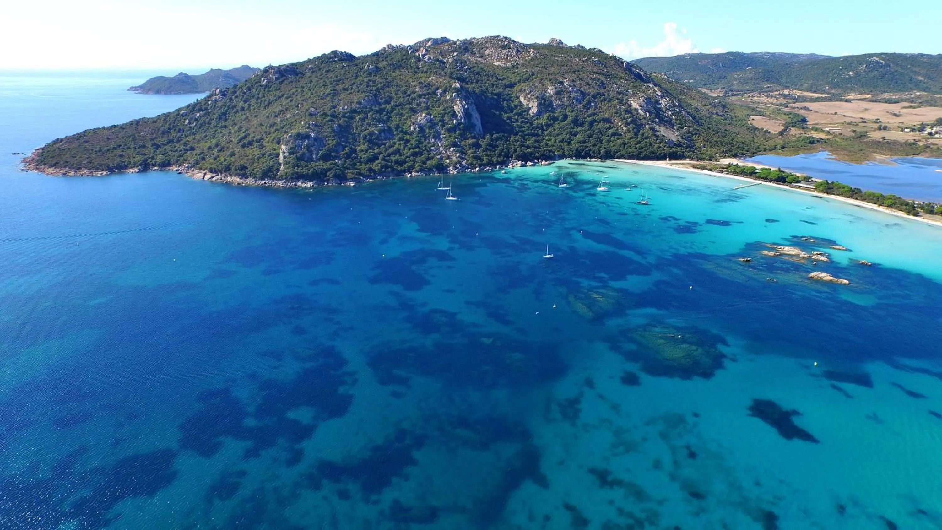 Natural landscape in Costa Nera