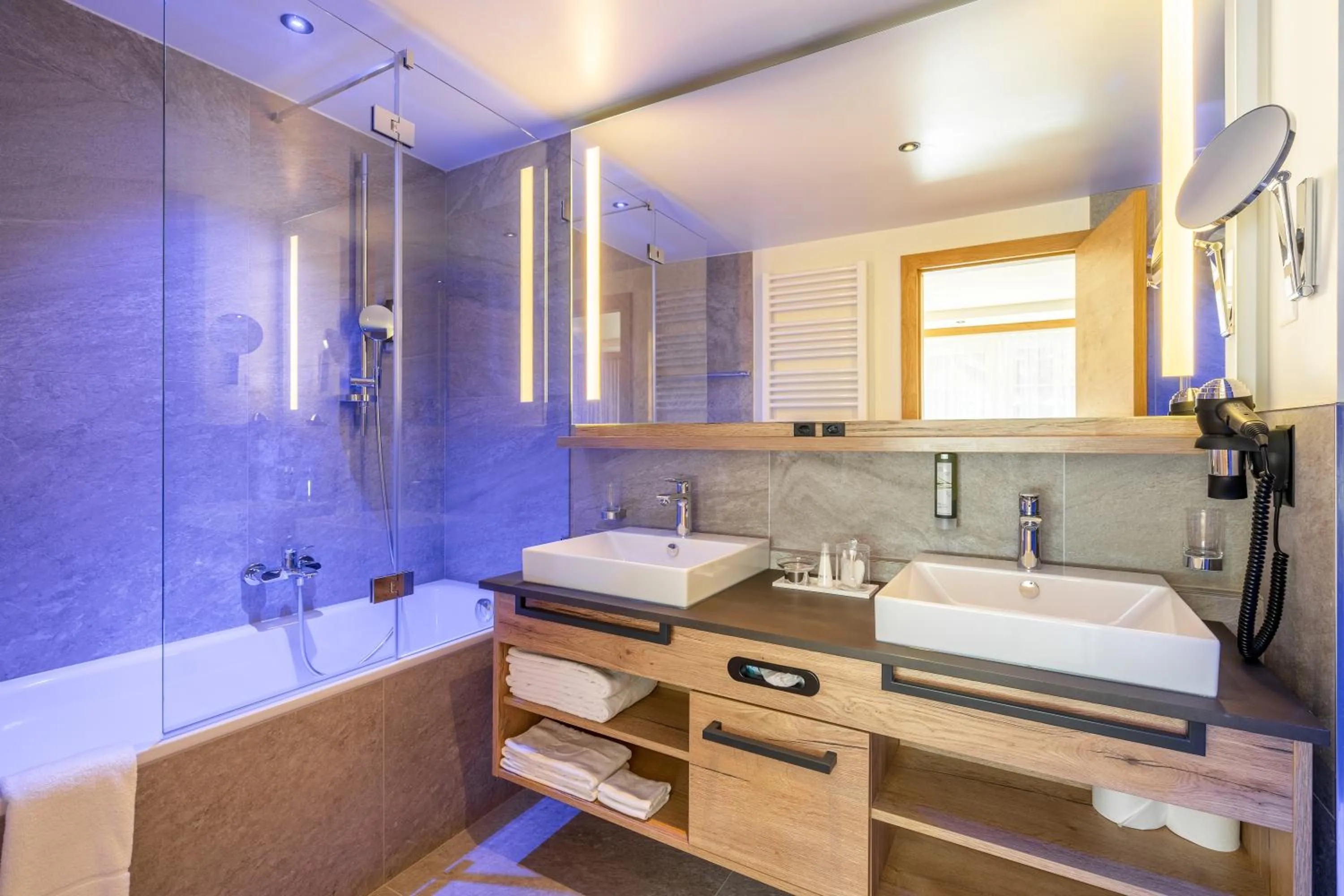 Shower in Resort La Ginabelle