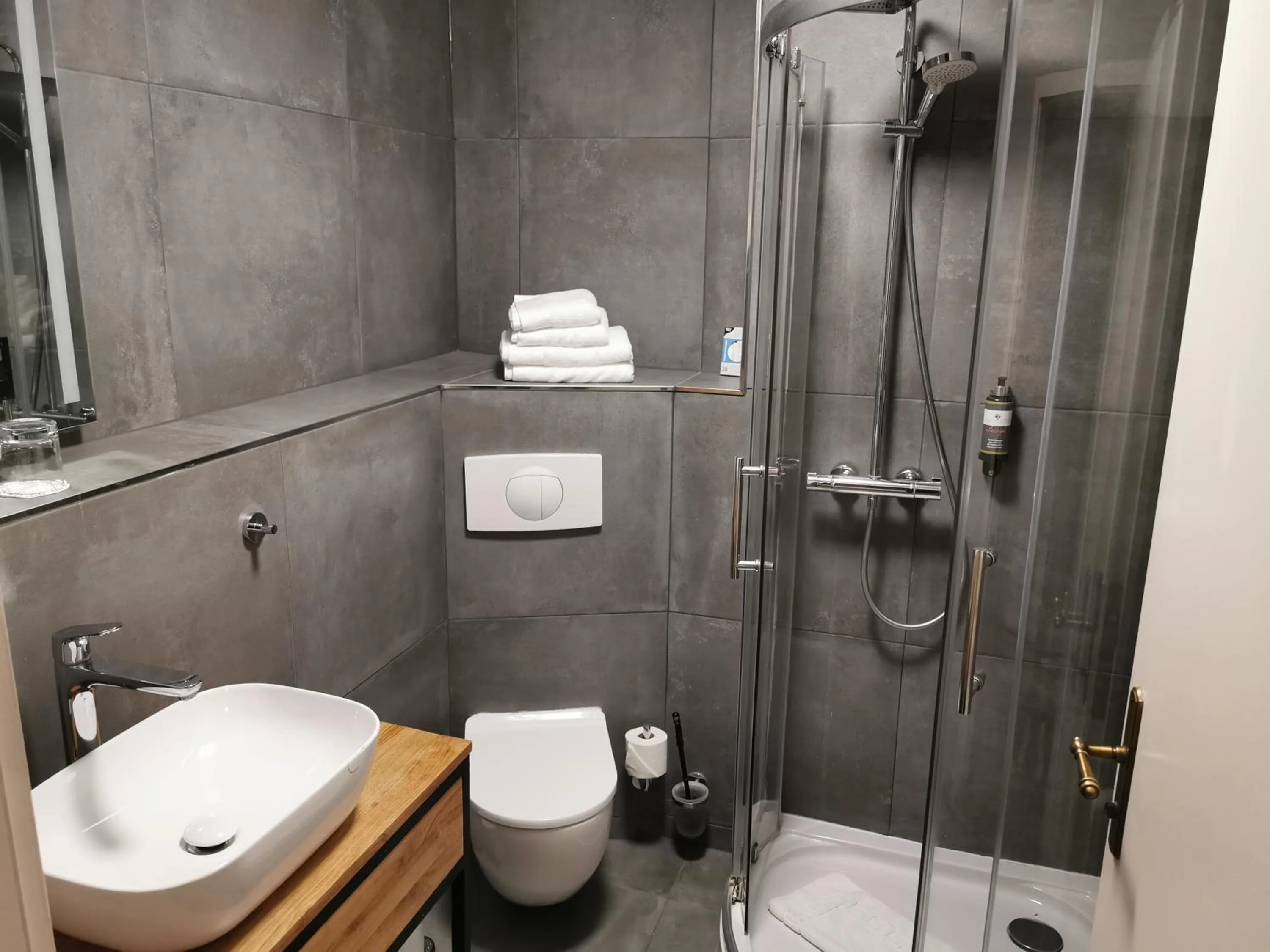 Bathroom in Hotel & Spa Wasserschloss Westerburg