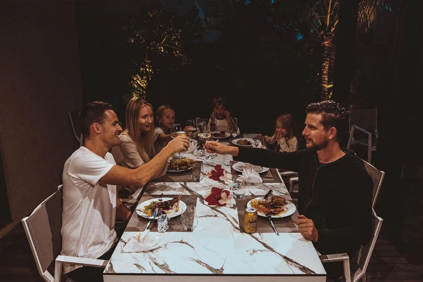 Food and drinks in Mythic Suites & Villas by MJ Holidays