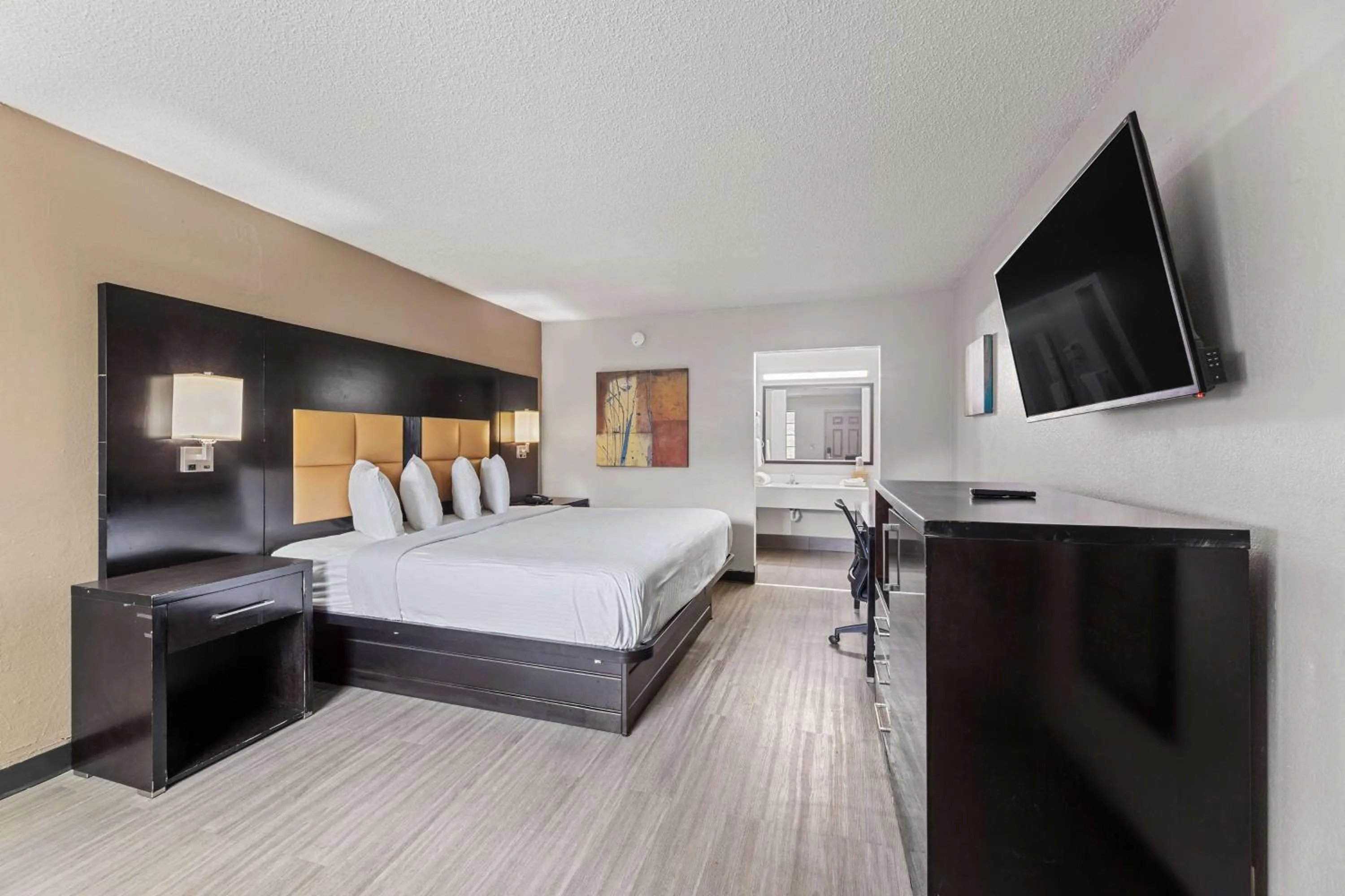 Bedroom, Bed in Americas Best Value Inn Fort Worth/Hurst