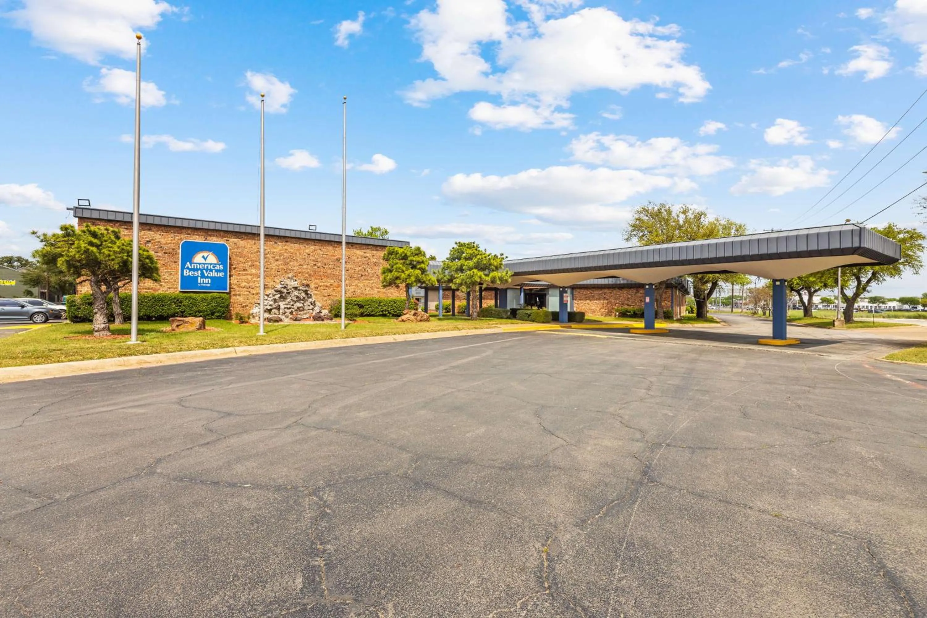 Property building in Americas Best Value Inn Fort Worth/Hurst