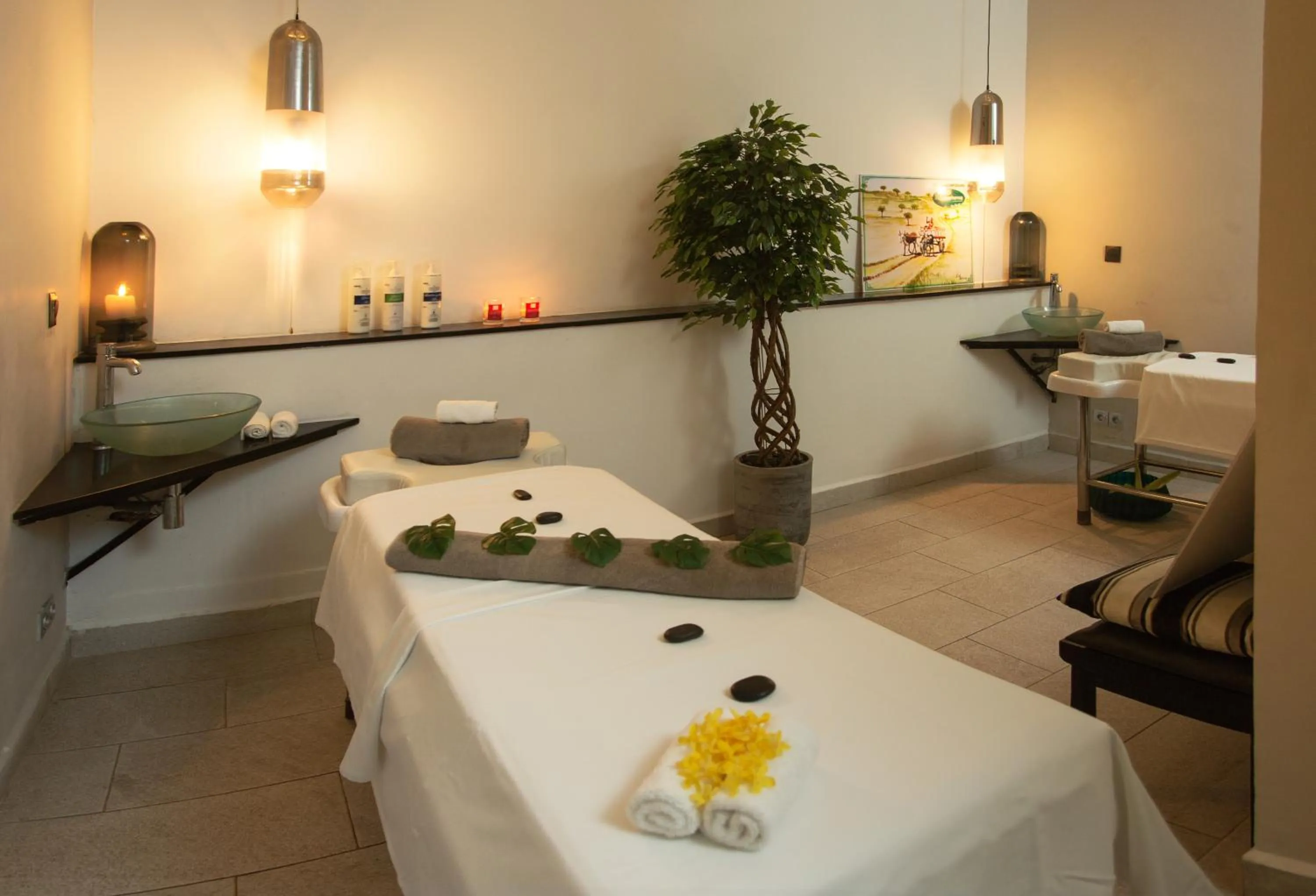 Massage in Le Centell Hotel & Spa