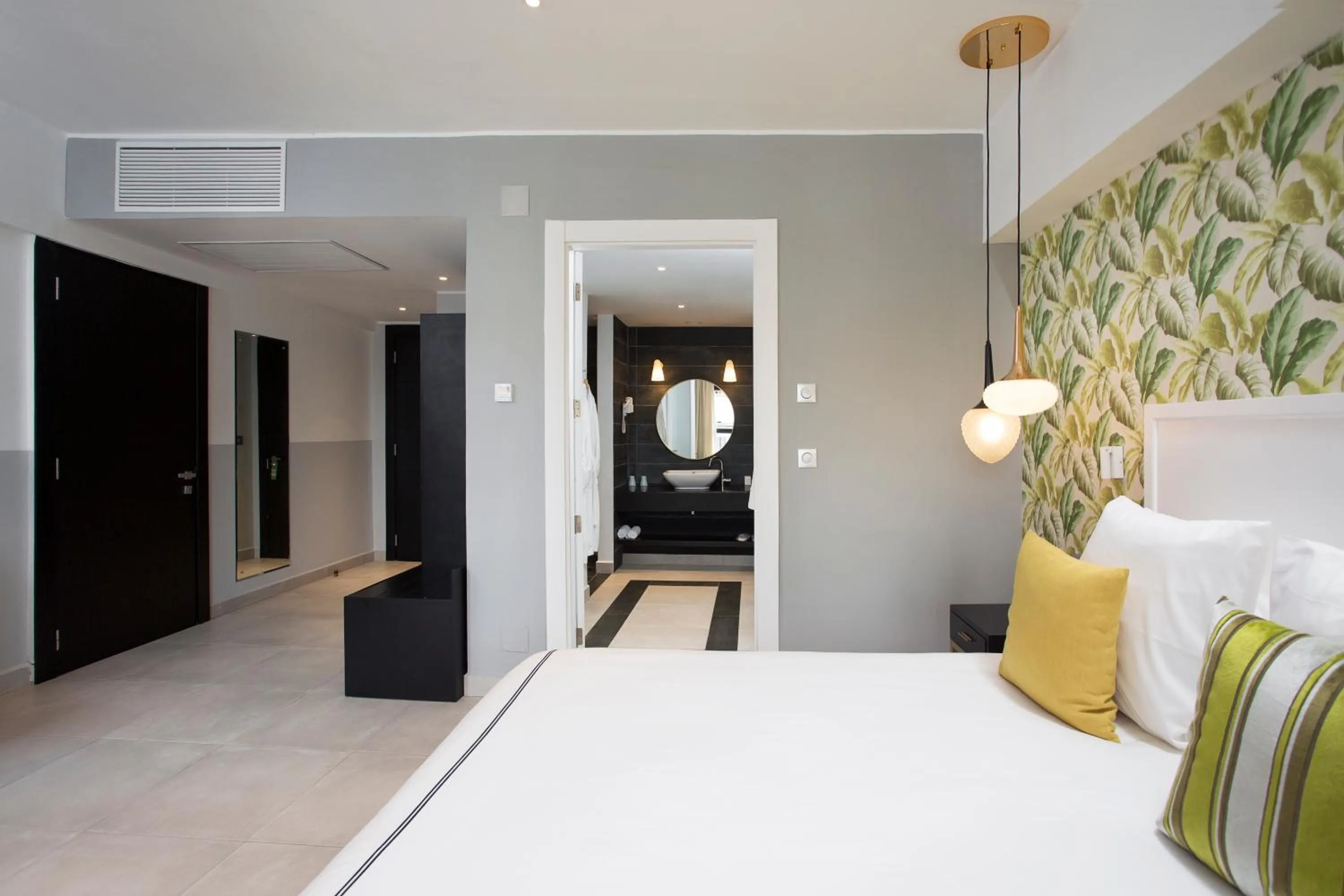 Photo of the whole room, Bed in Le Centell Hotel & Spa