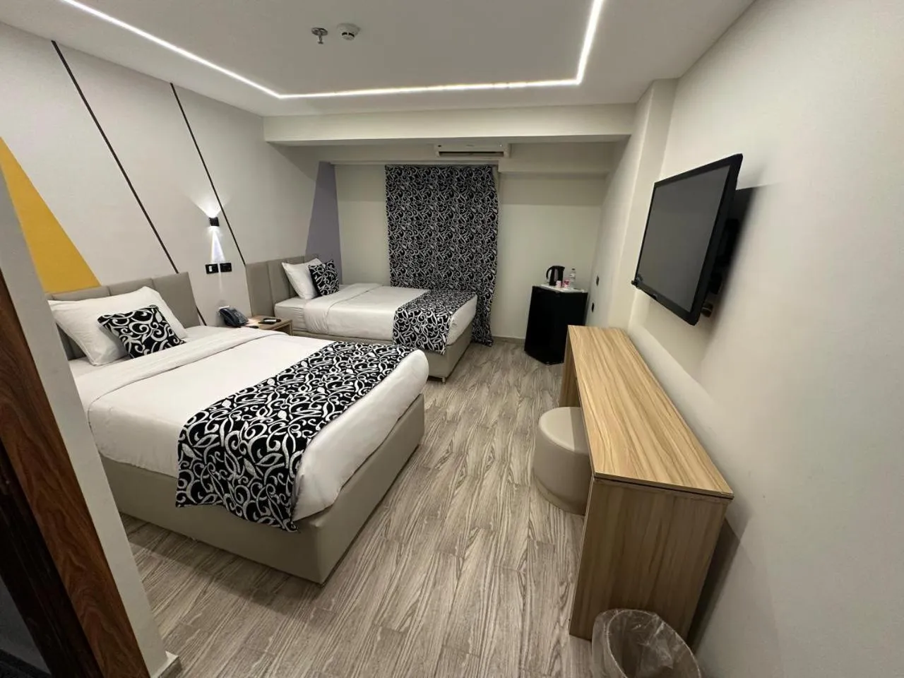 Bedroom, Bed in Panorama Ramsis Hotel & Cafe