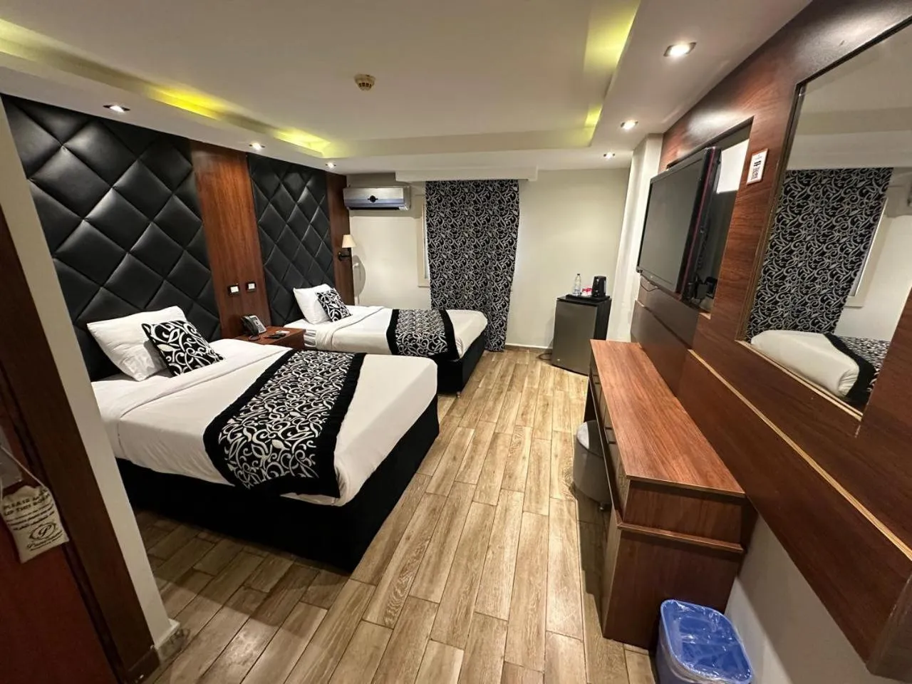 Bedroom, Bed in Panorama Ramsis Hotel & Cafe