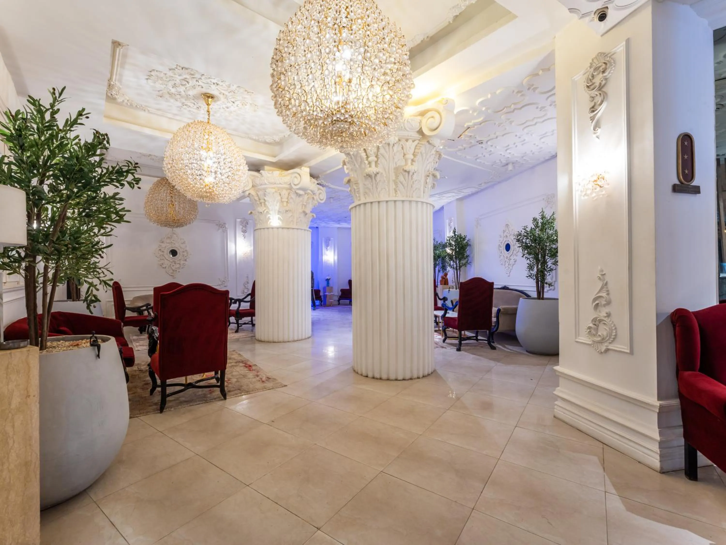 Lobby or reception in Panorama Ramsis Hotel & Cafe