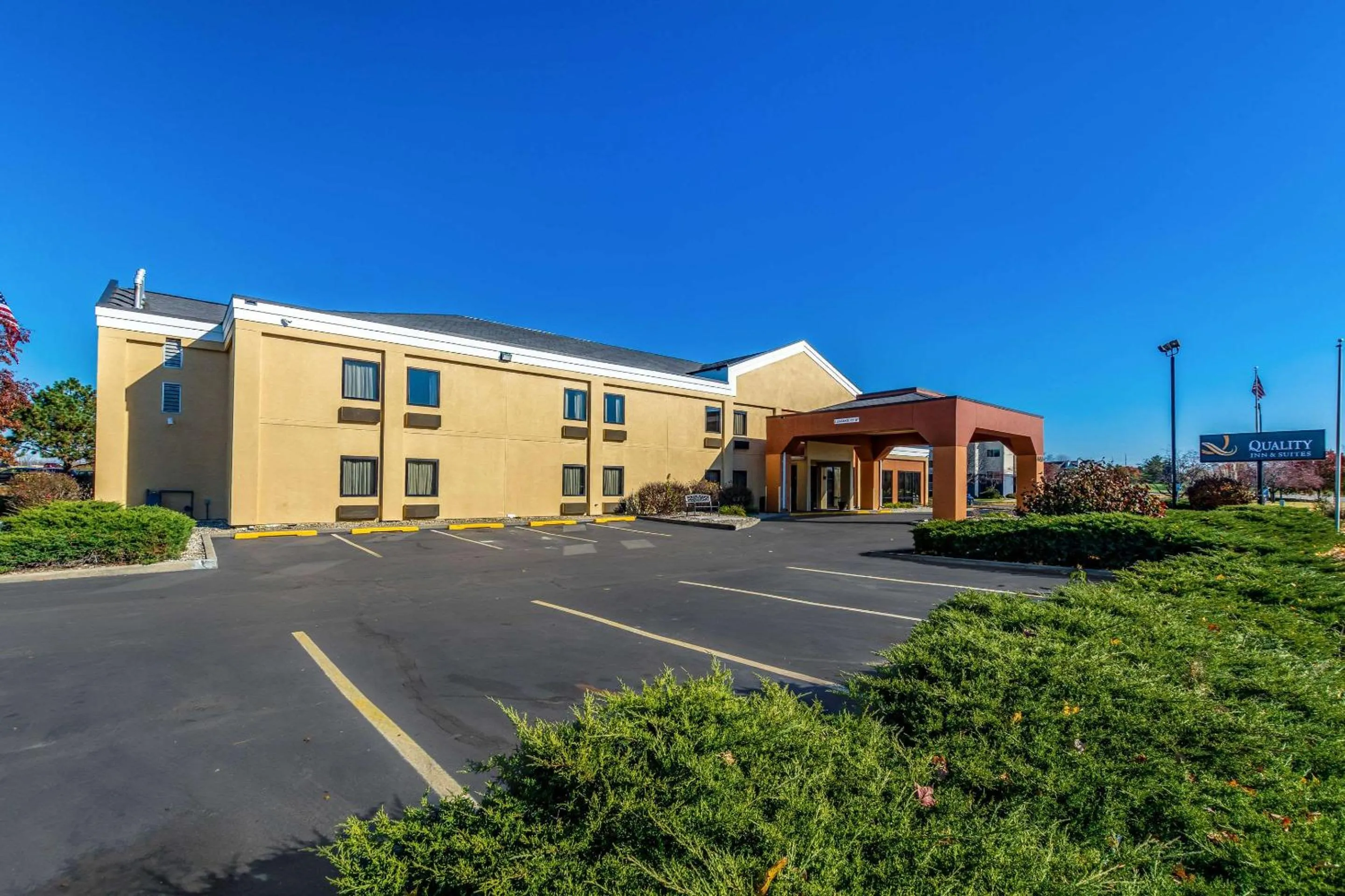 Property building in Quality Inn & Suites Southport