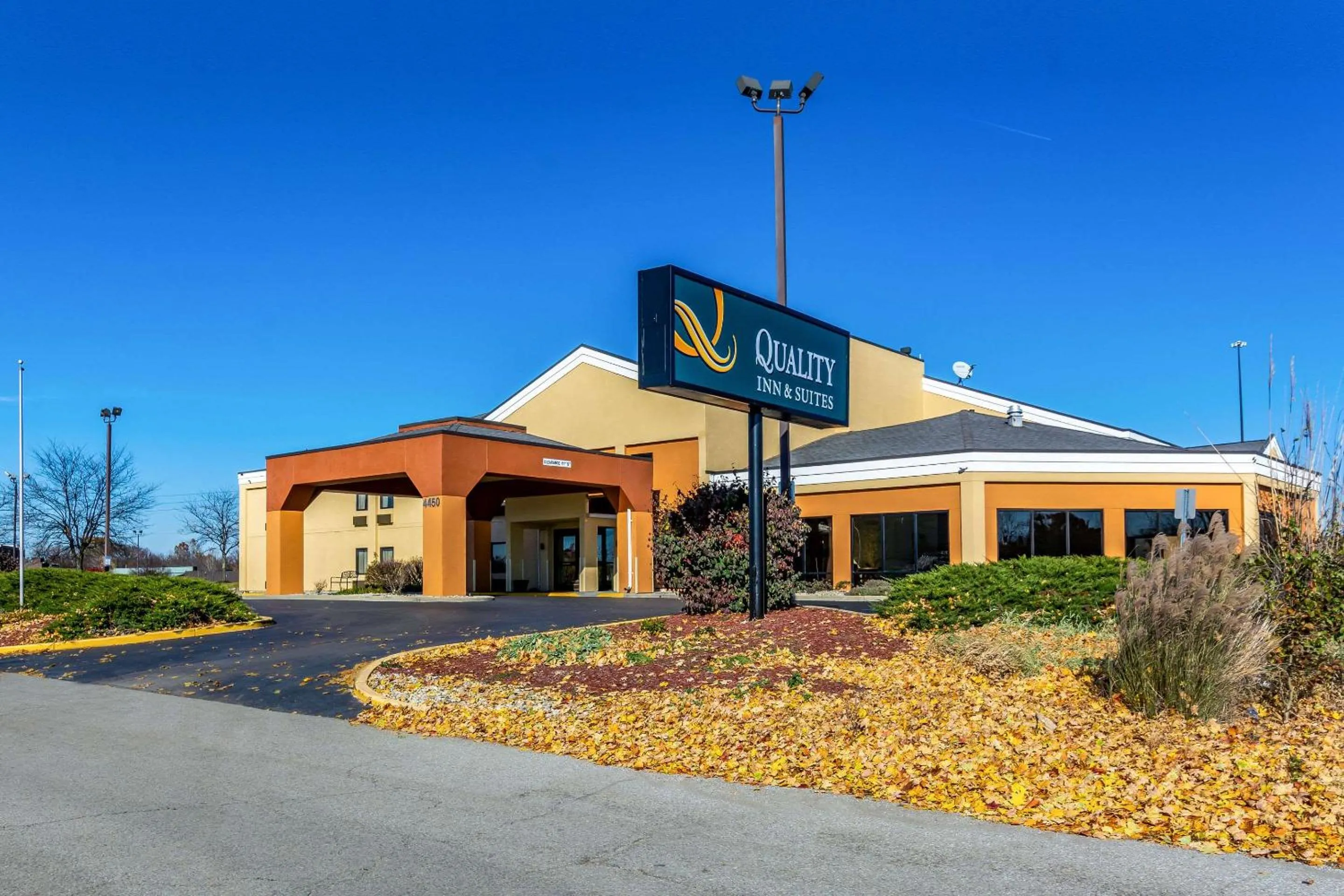 Property building in Quality Inn & Suites Southport