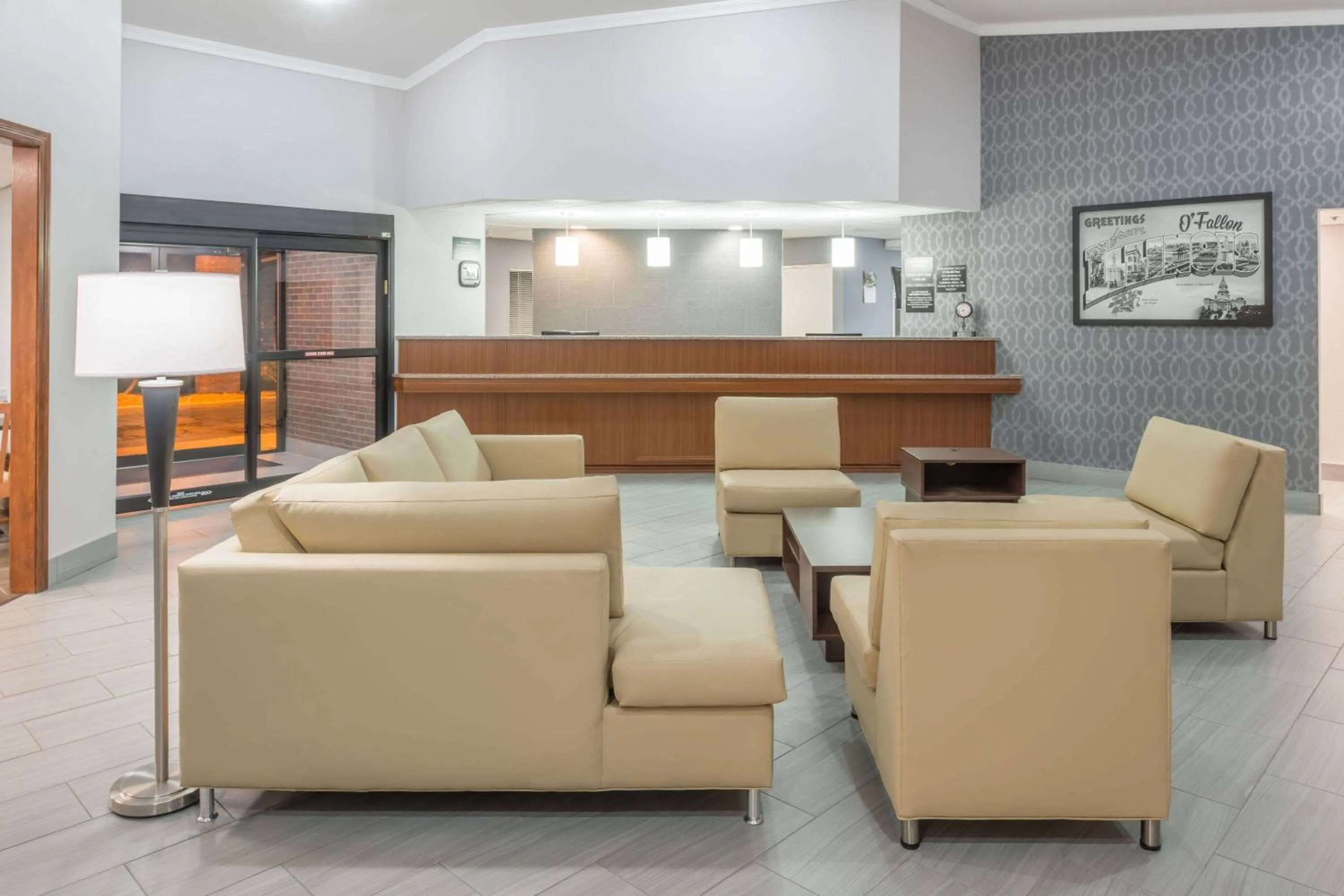 Lobby or reception in Super 8 by Wyndham O'Fallon