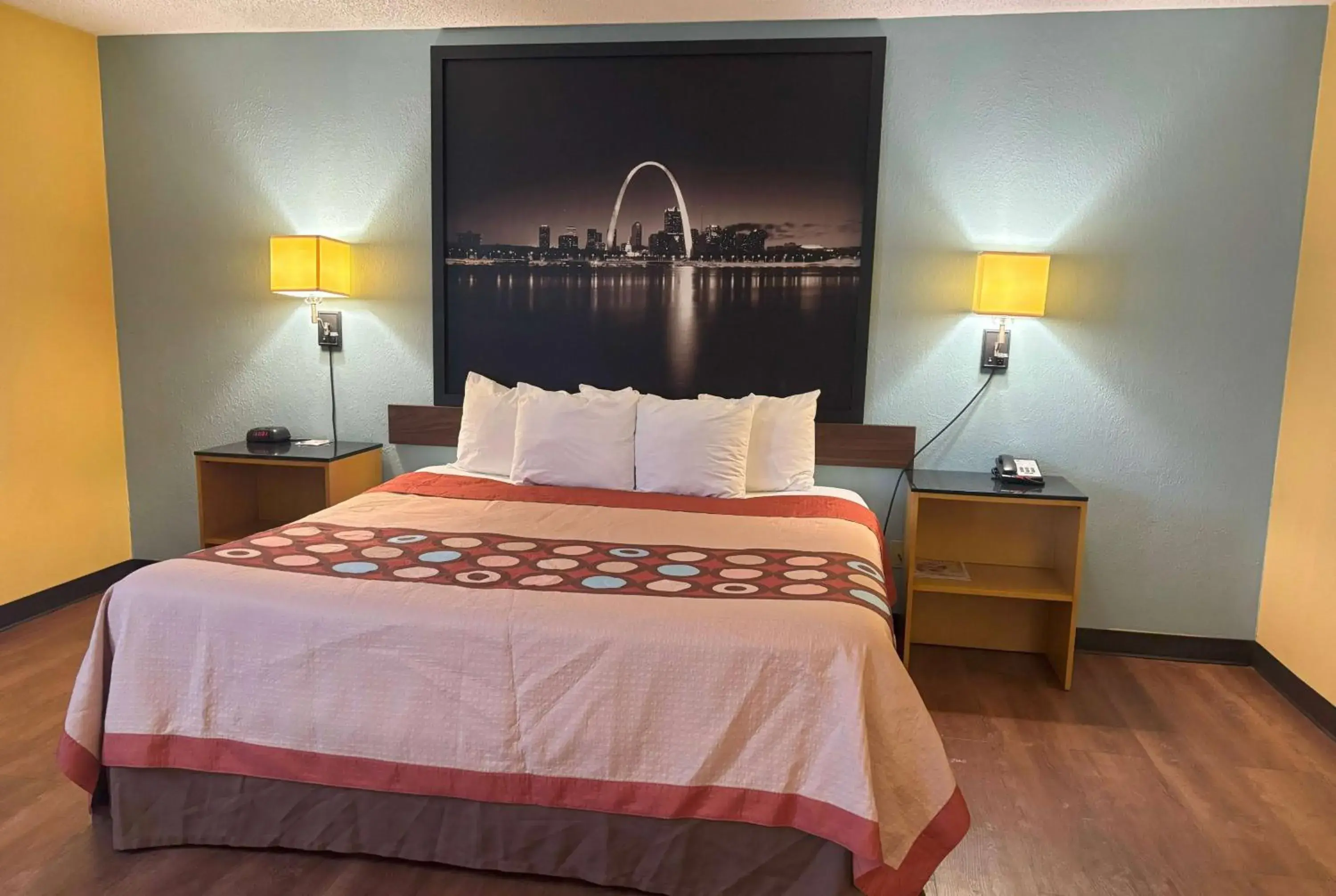 King Room - Mobility Access/Non-Smoking in Super 8 by Wyndham O'Fallon King Room - Mobility Access/Non-Smoking in Super 8 by Wyndham O'Fallon