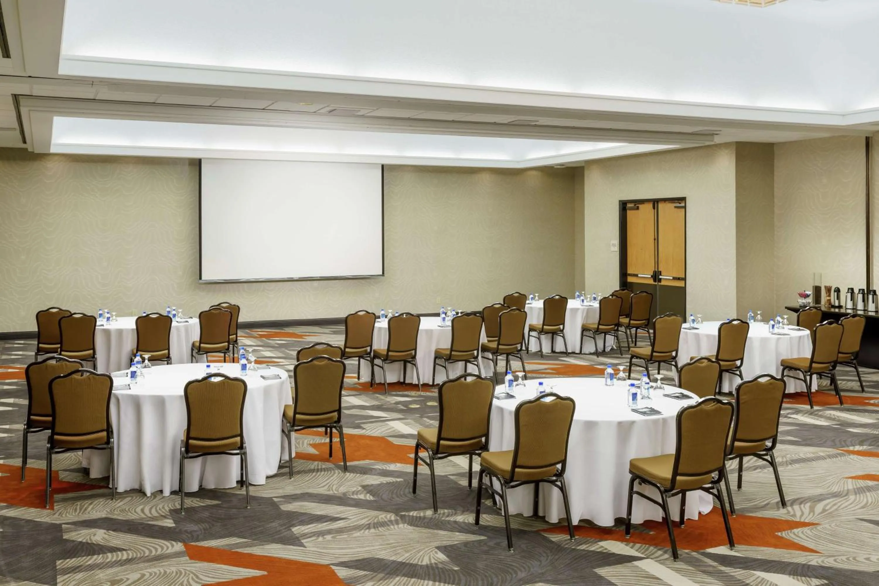 Meeting/conference room in DoubleTree by Hilton Colorado Springs